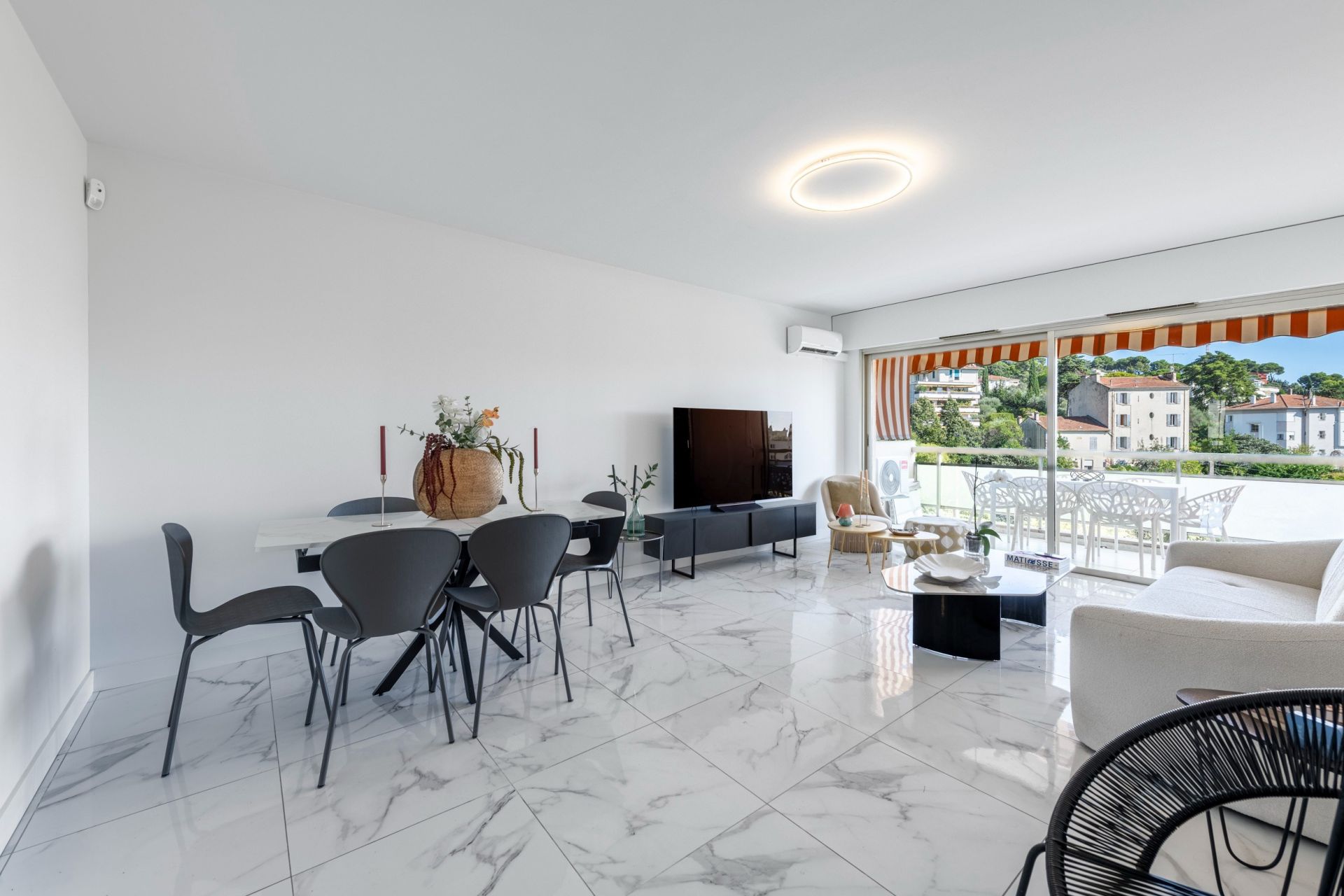apartment 2 Rooms for sale on LE CANNET (06110)