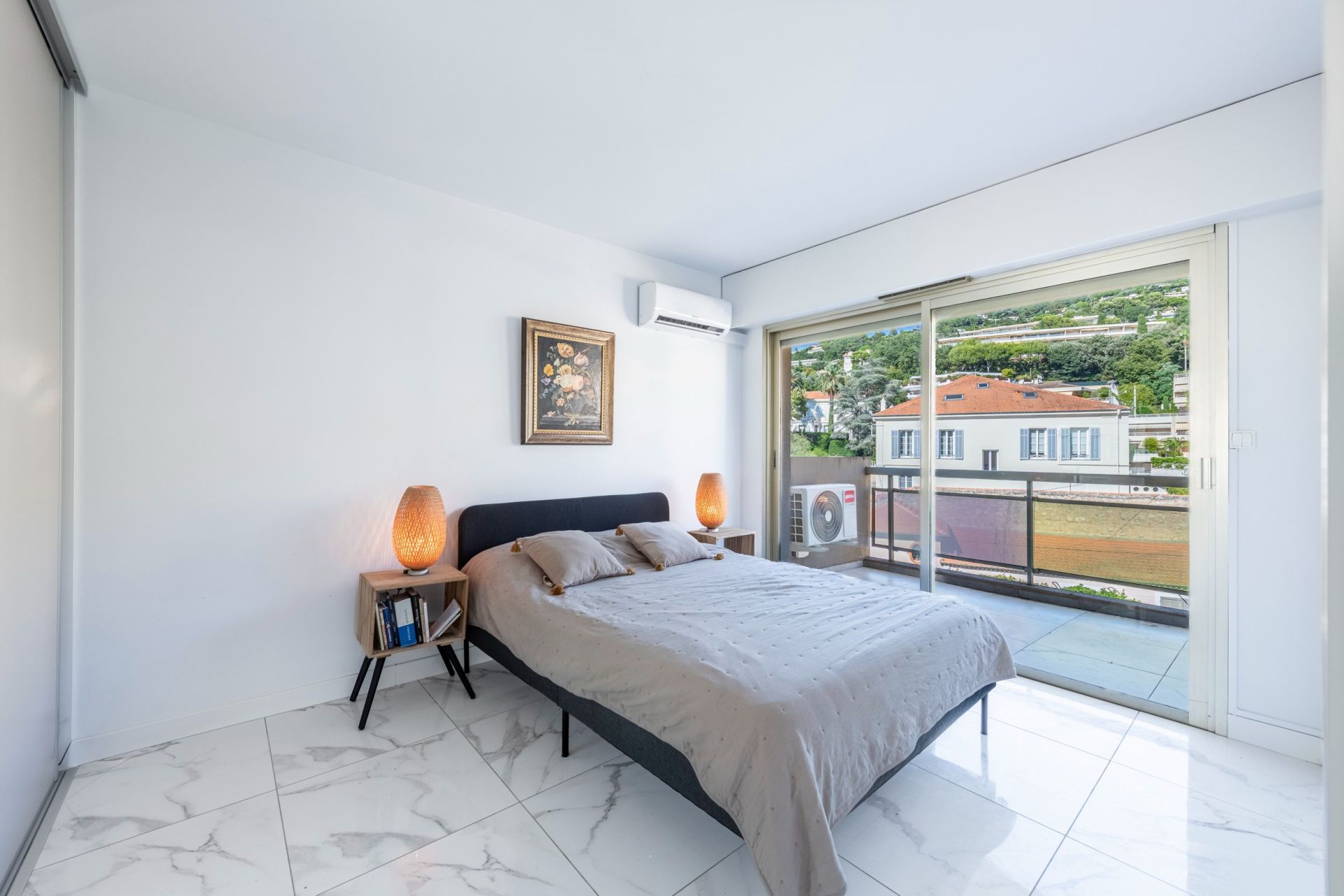 apartment 2 Rooms for sale on LE CANNET (06110)