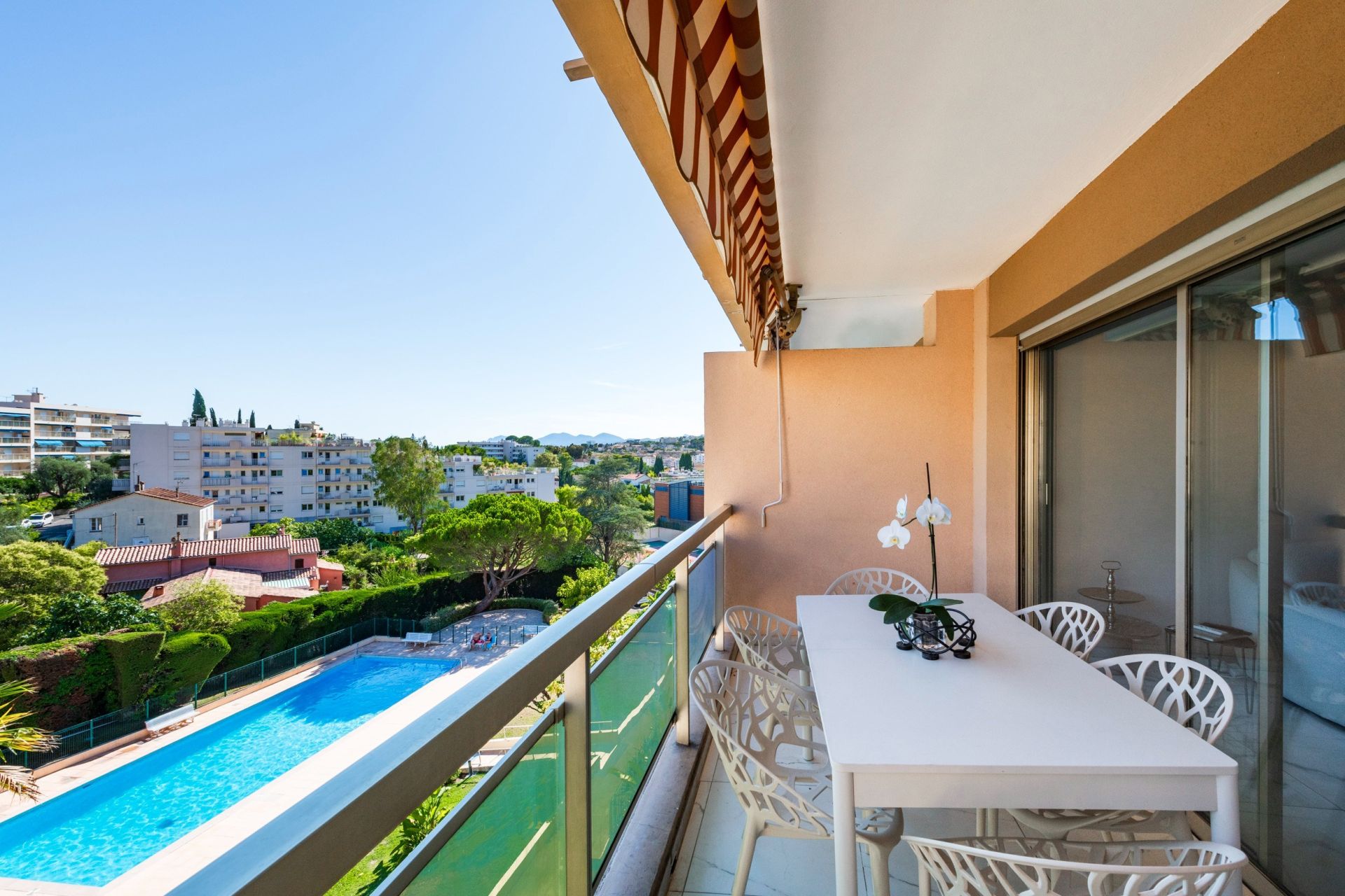 apartment 2 Rooms for sale on LE CANNET (06110)