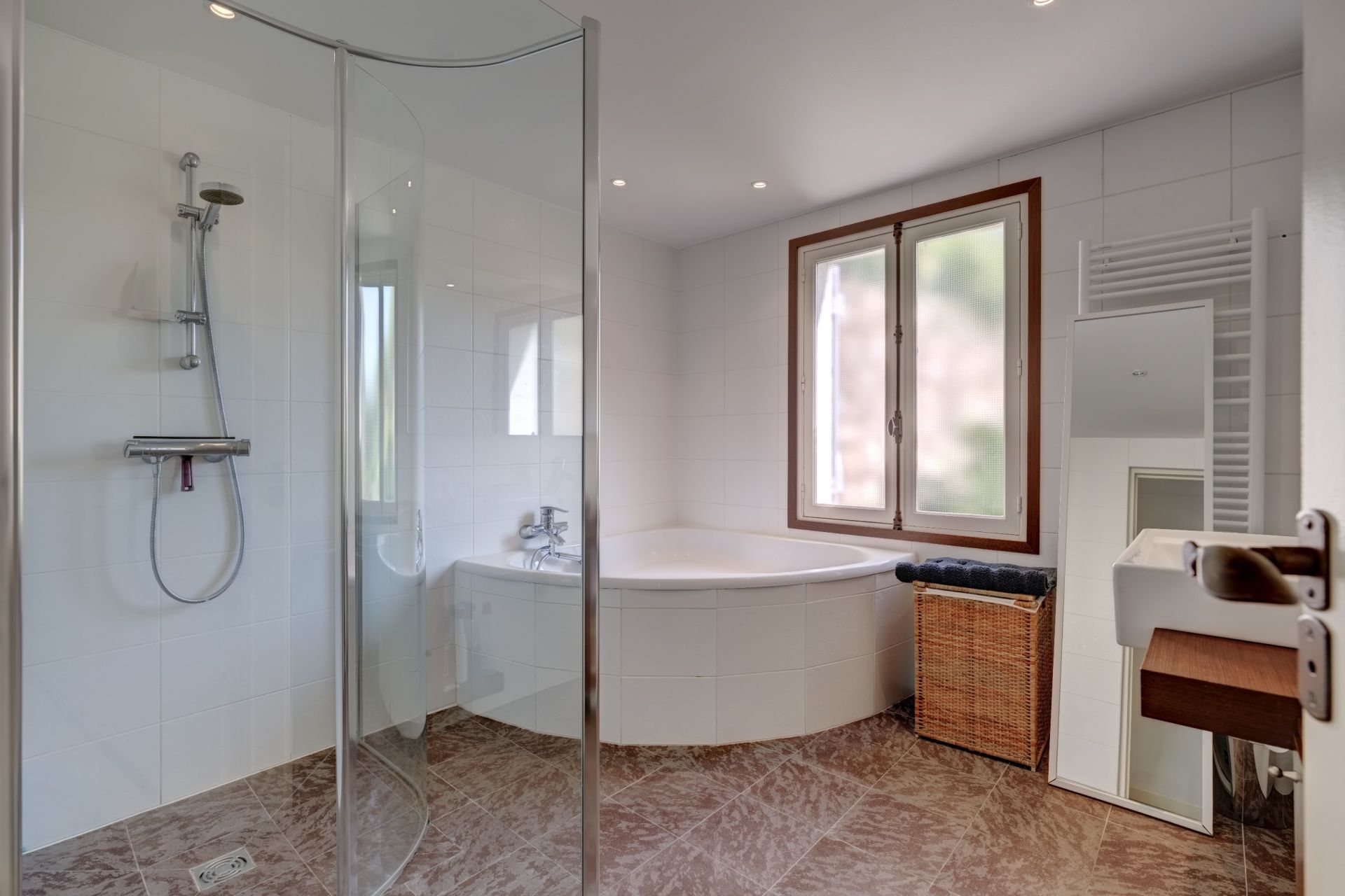 bastide 8 Rooms for sale on LE GOLFE JUAN (06220)