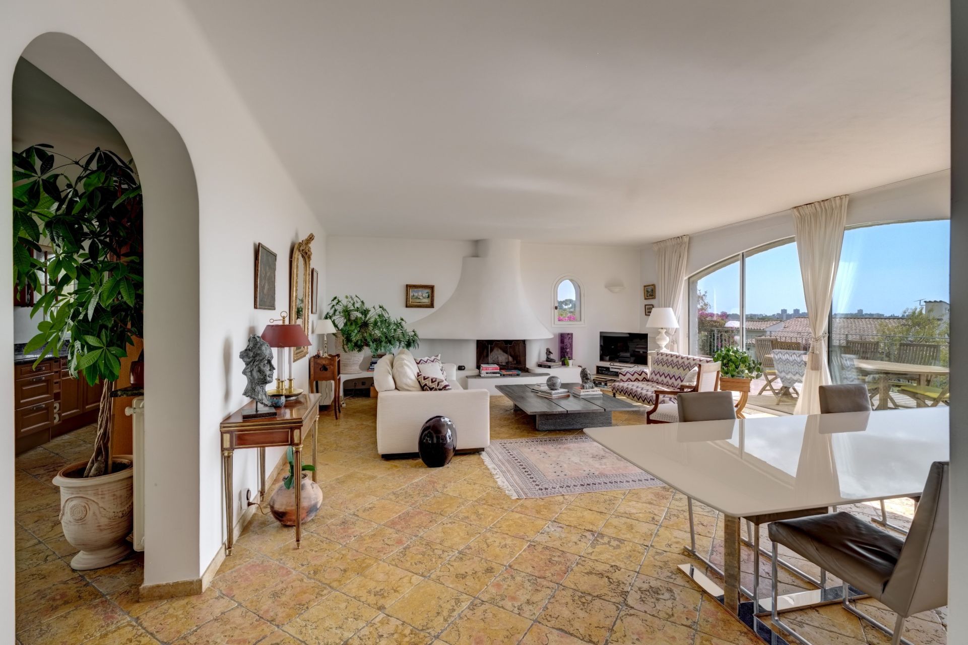 bastide 8 Rooms for sale on LE GOLFE JUAN (06220)