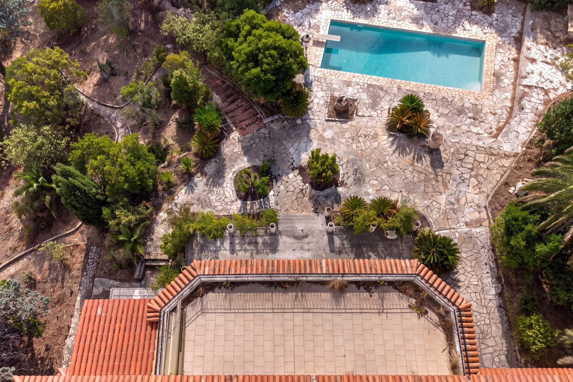 land for sale on VALLAURIS (06220)
