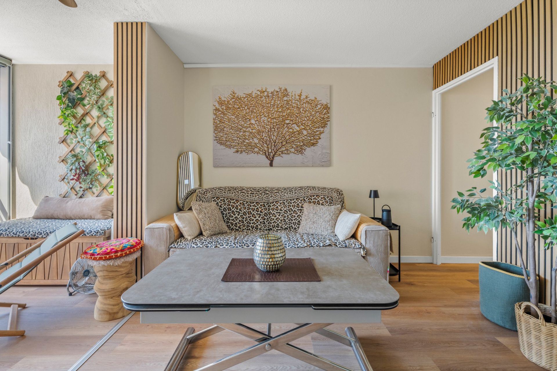 apartment 2 Rooms for sale on CANNES (06150)