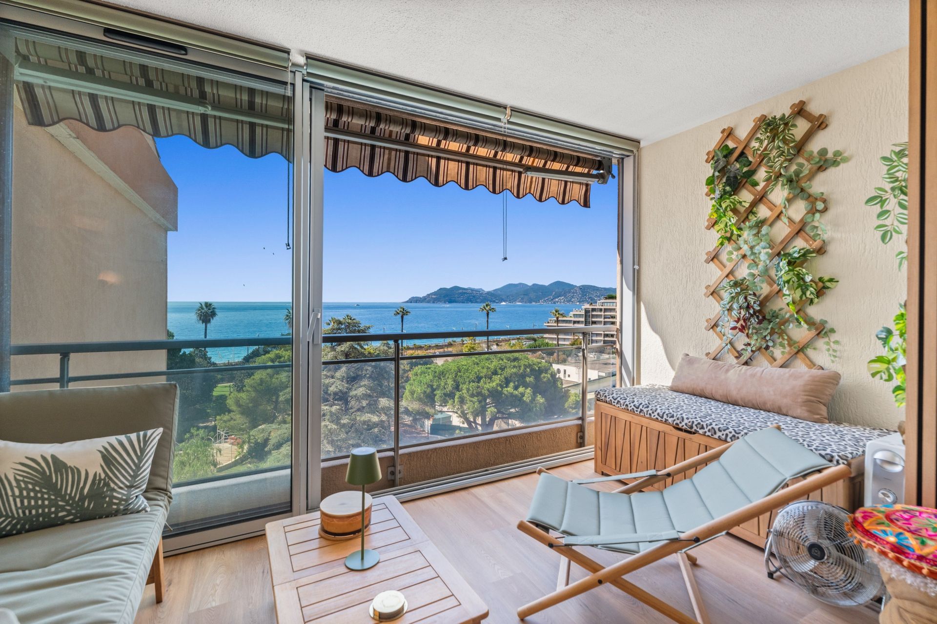 apartment 2 Rooms for sale on CANNES (06150)