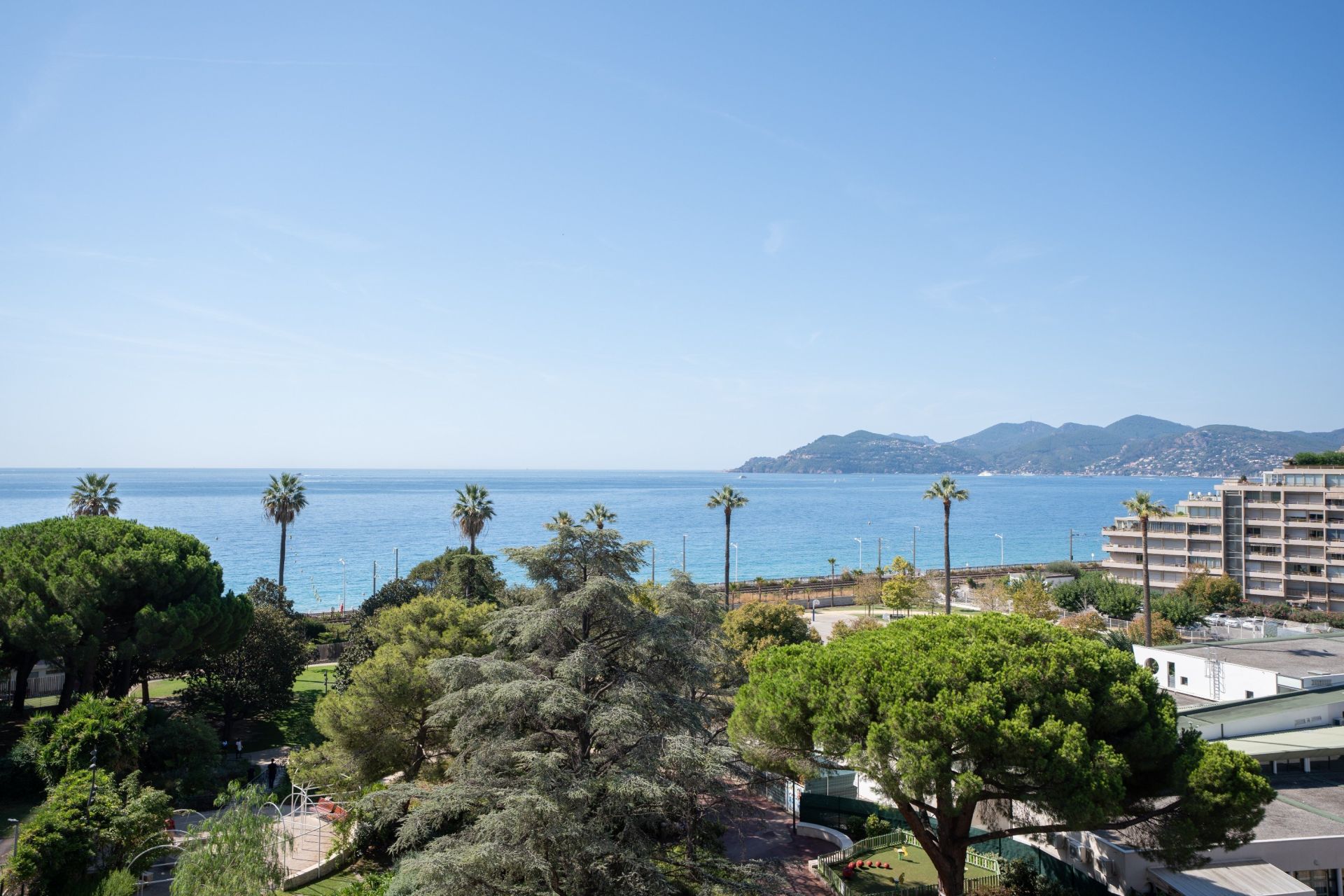 apartment 2 Rooms for sale on CANNES (06150)