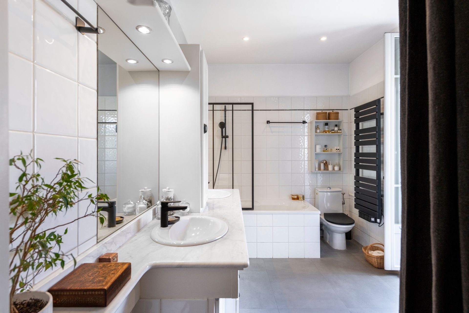 apartment 4 Rooms for sale on NICE (06000)