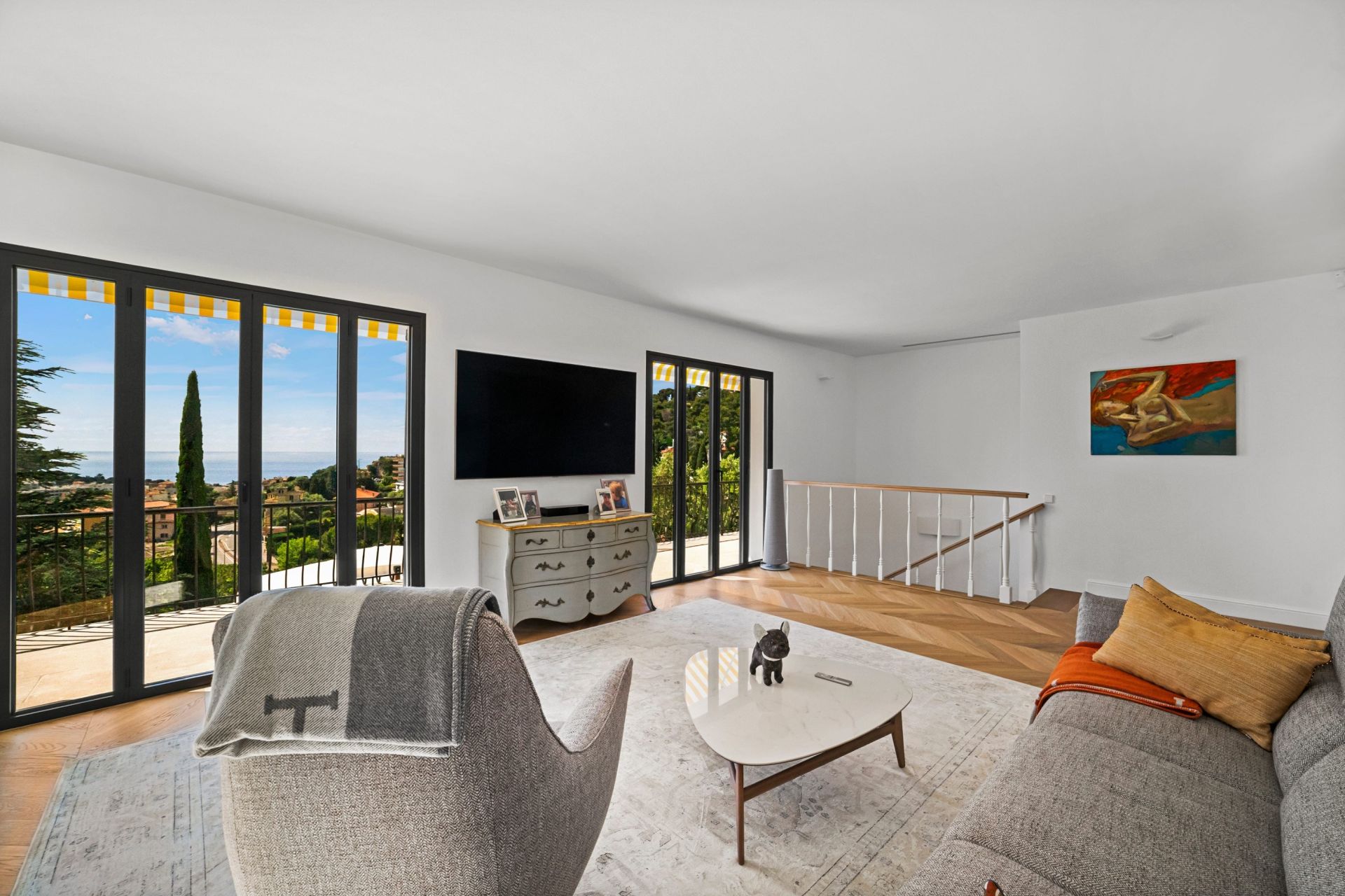 villa 7 Rooms for sale on ROQUEBRUNE CAP MARTIN (06190)
