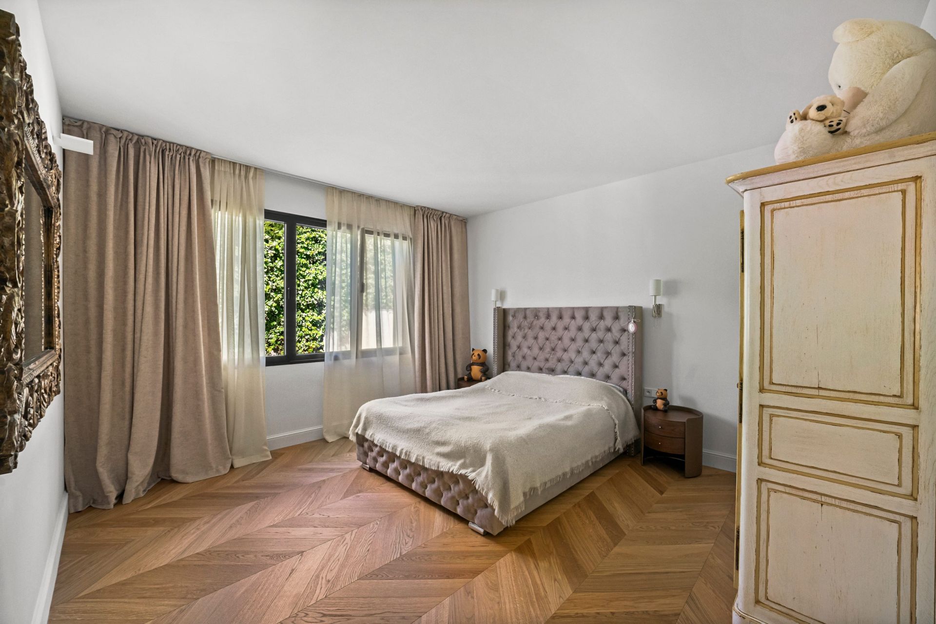 villa 7 Rooms for sale on ROQUEBRUNE CAP MARTIN (06190)