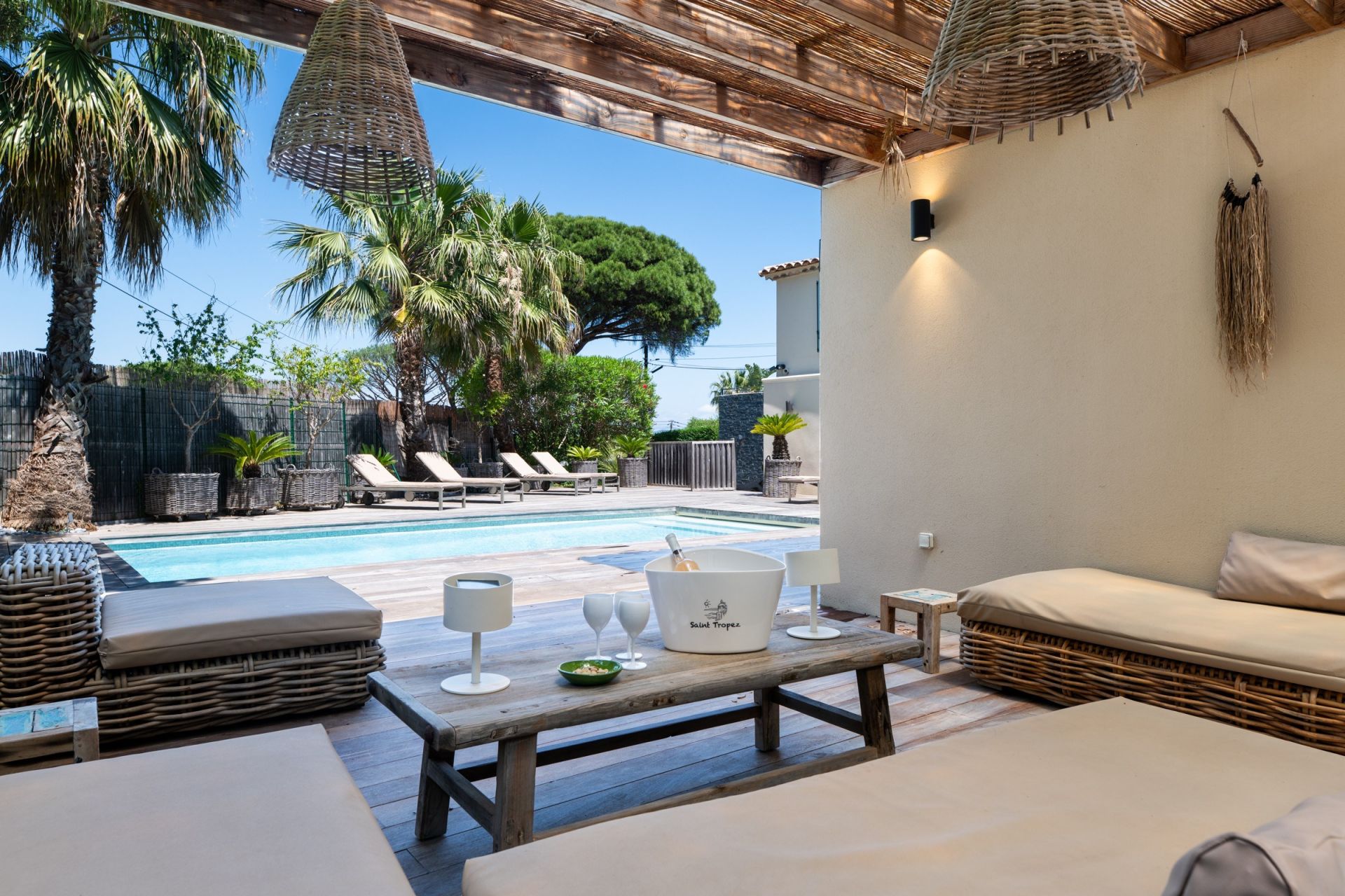 contemporary house 9 Rooms for sale on GASSIN (83580)
