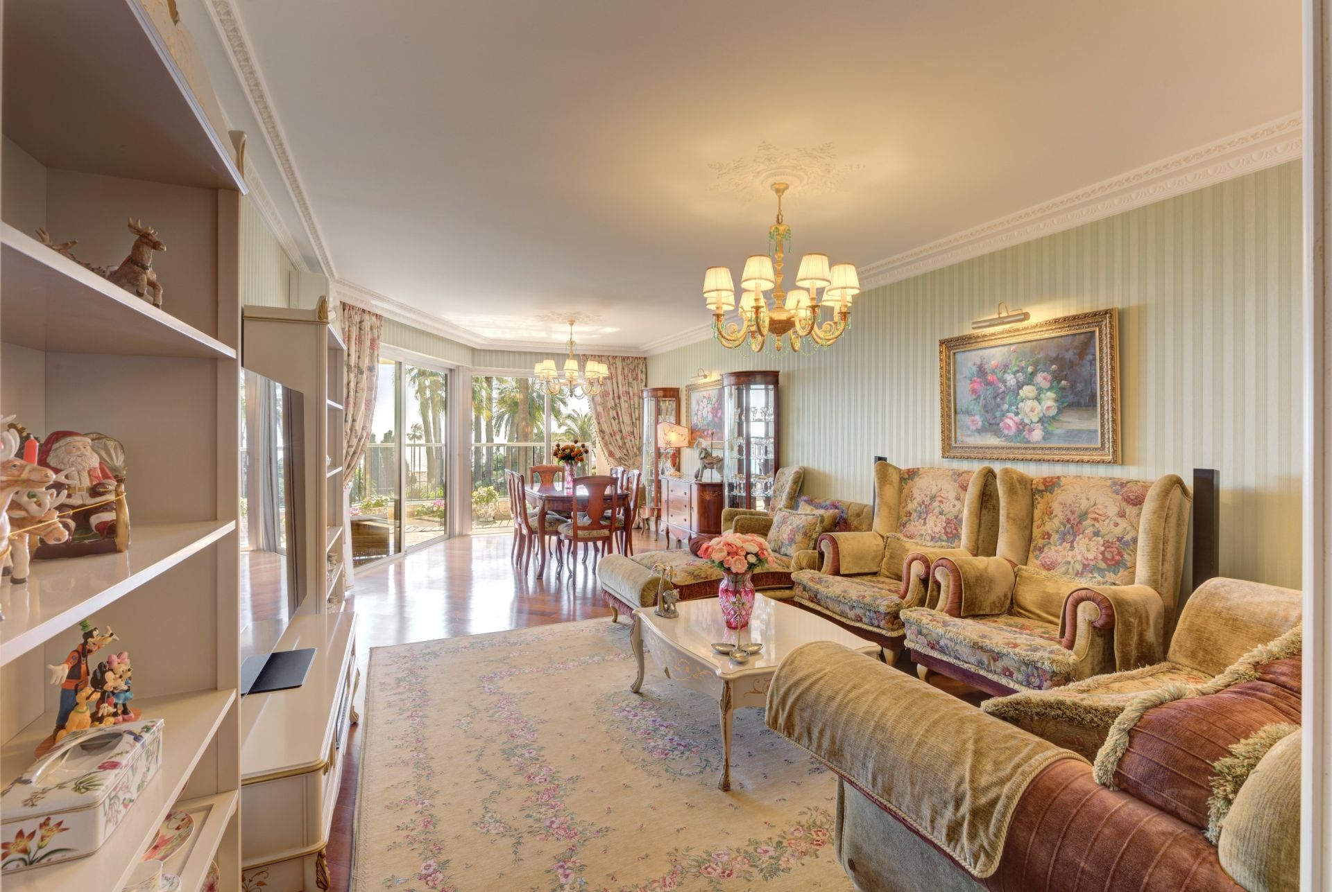 apartment 4 Rooms for sale on CANNES (06400)