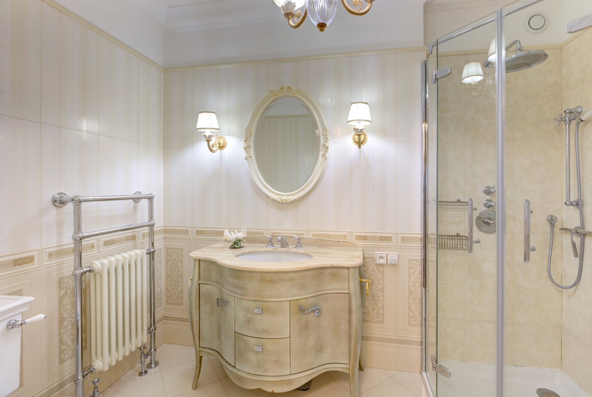 apartment 4 Rooms for sale on CANNES (06400)