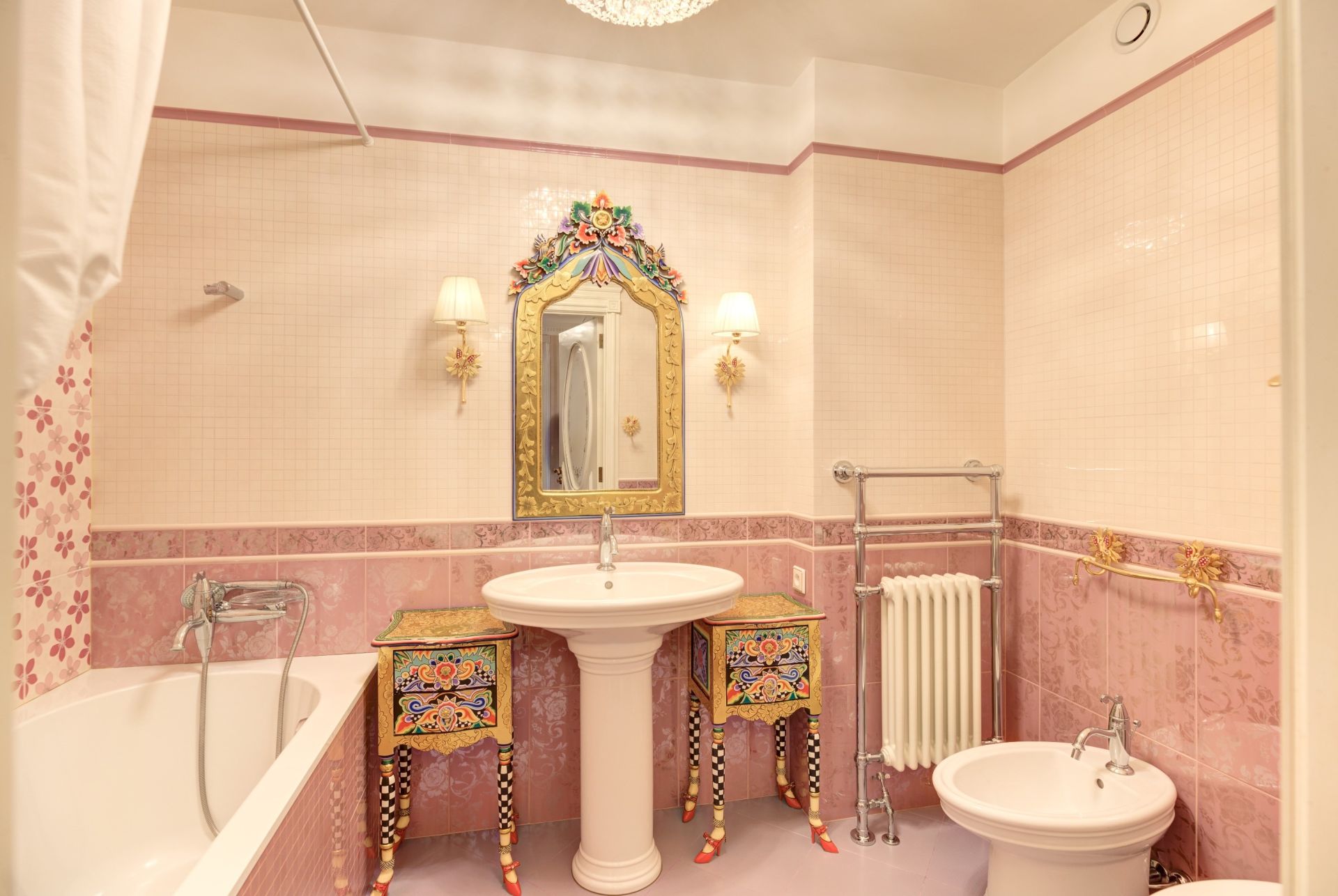apartment 4 Rooms for sale on CANNES (06400)