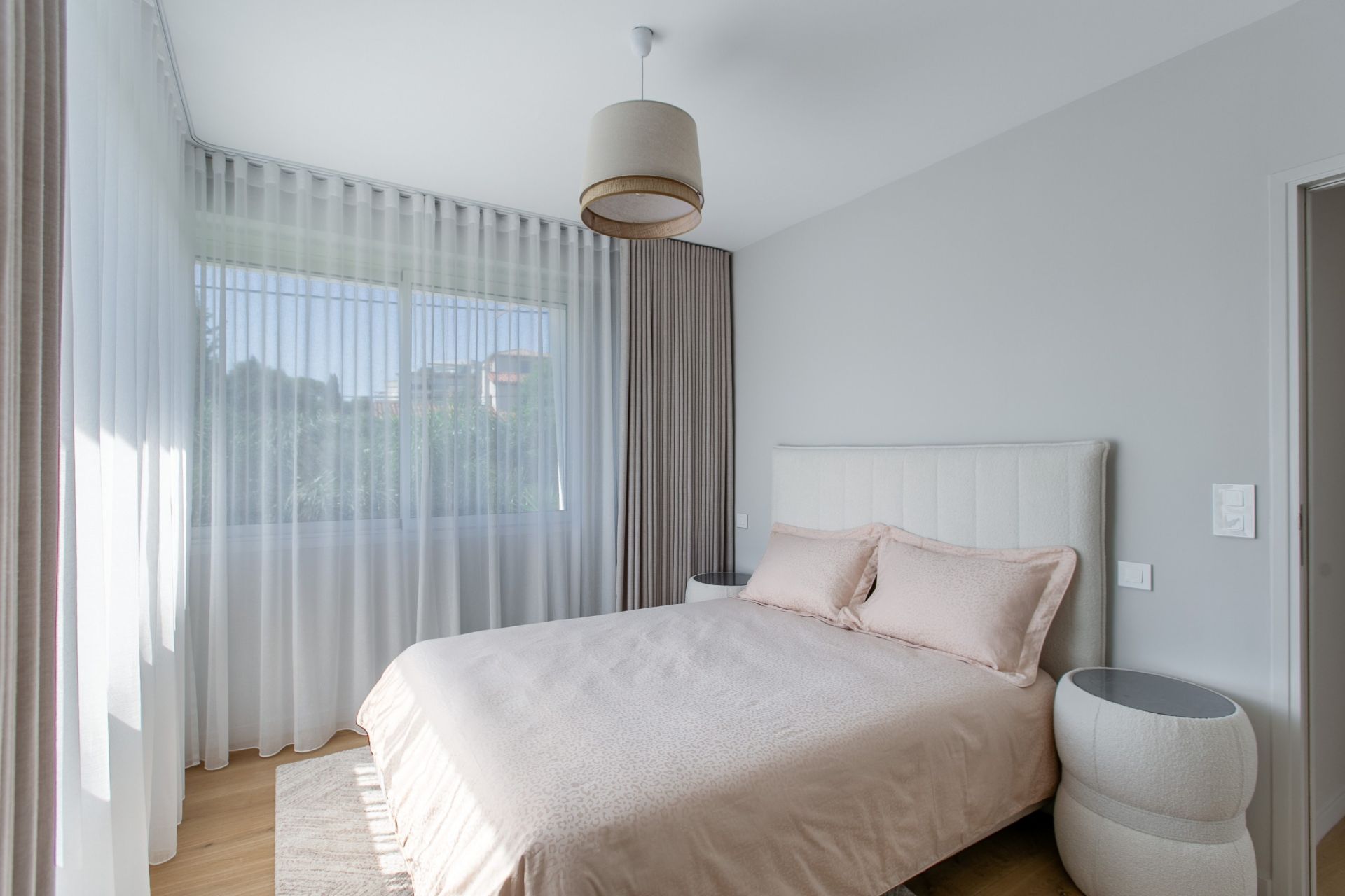 maison contemporaine 8 Pièces en vente sur CAP D ANTIBES (06160)