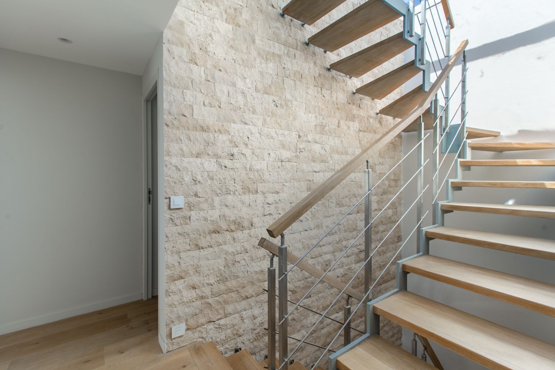 maison contemporaine 8 Pièces en vente sur CAP D ANTIBES (06160)