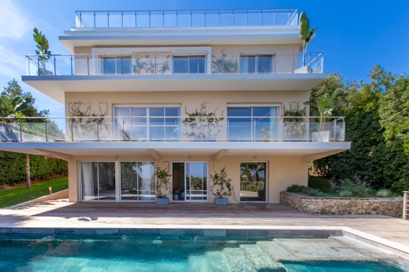 Sale Contemporary house Cap D'Antibes 8&nbsp;Rooms 320&nbsp;m²