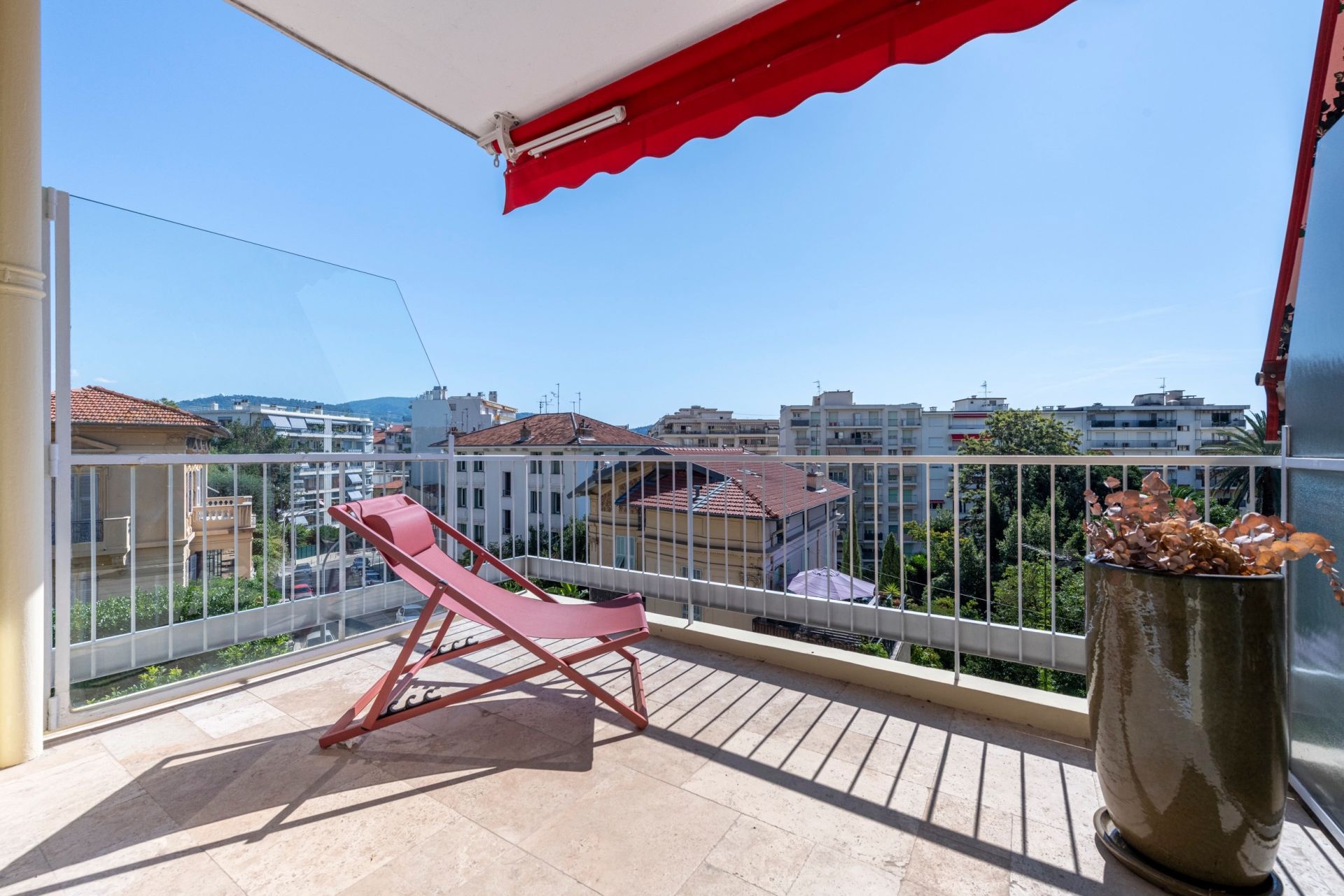 apartment 3 Rooms for sale on NICE (06000)