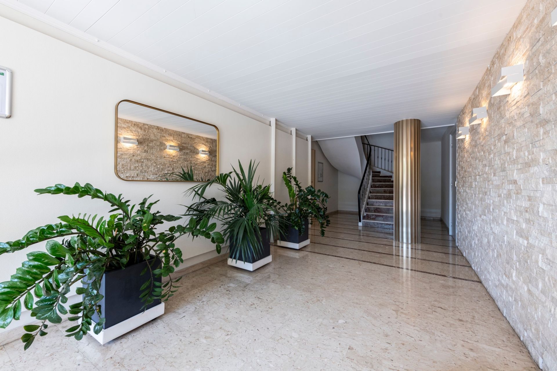apartment 3 Rooms for sale on NICE (06000)