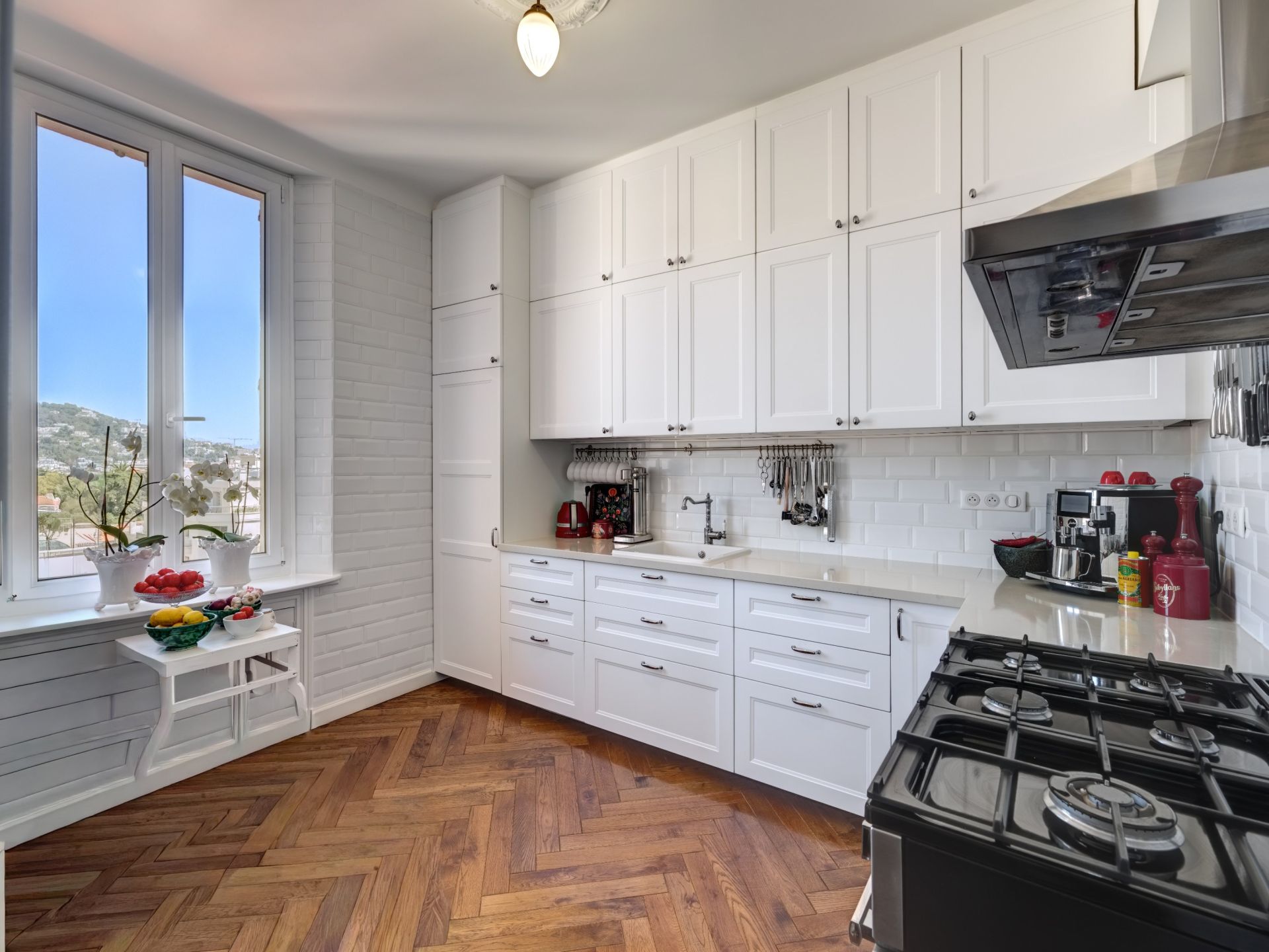 apartment 4 Rooms for sale on CANNES (06400)