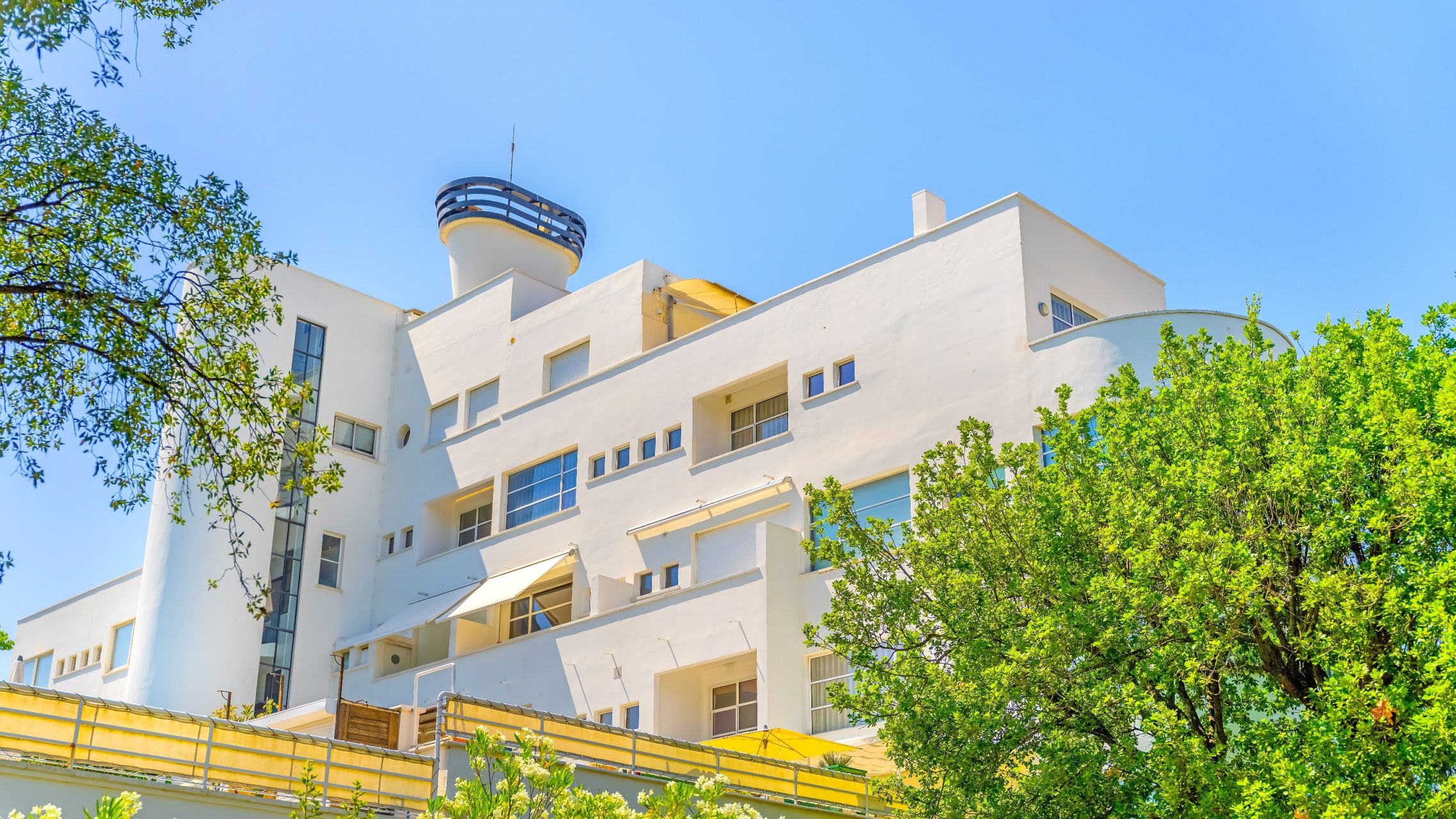 apartment 2 Rooms for sale on ST TROPEZ (83990)