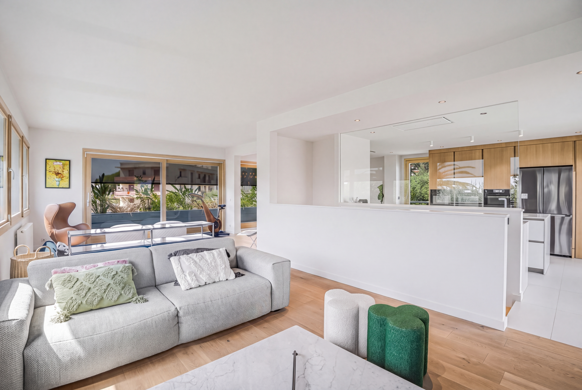 villa 6 Rooms for sale on ROQUEBRUNE CAP MARTIN (06190)
