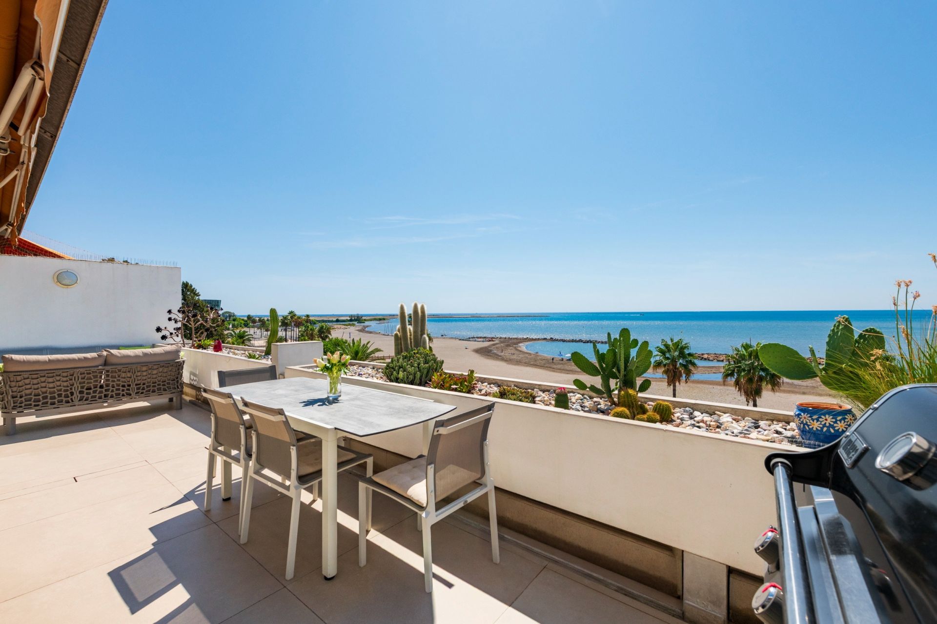 penthouse 3 Rooms for sale on ST LAURENT DU VAR (06700)