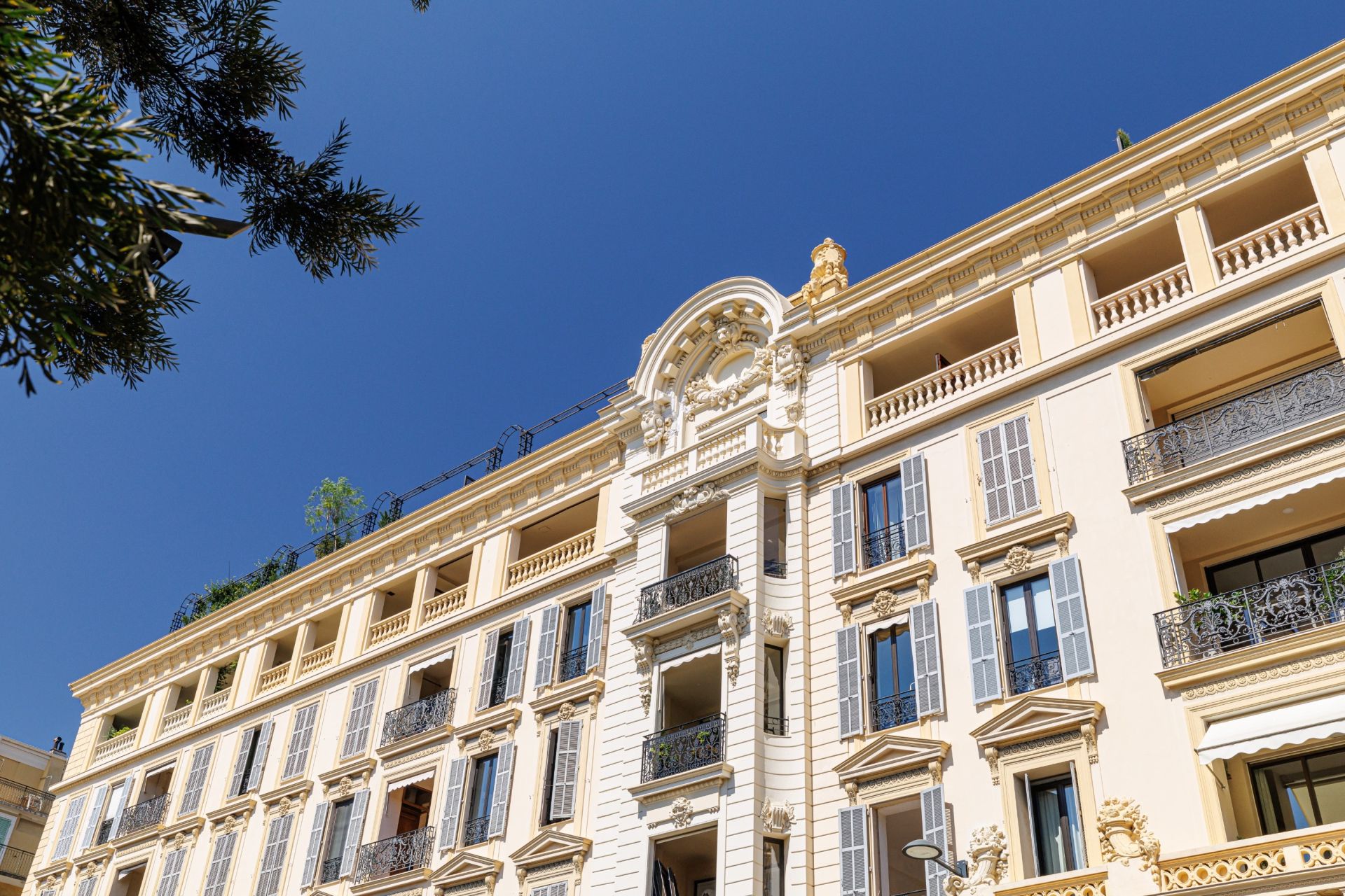 apartment 4 Rooms for sale on NICE (06000)