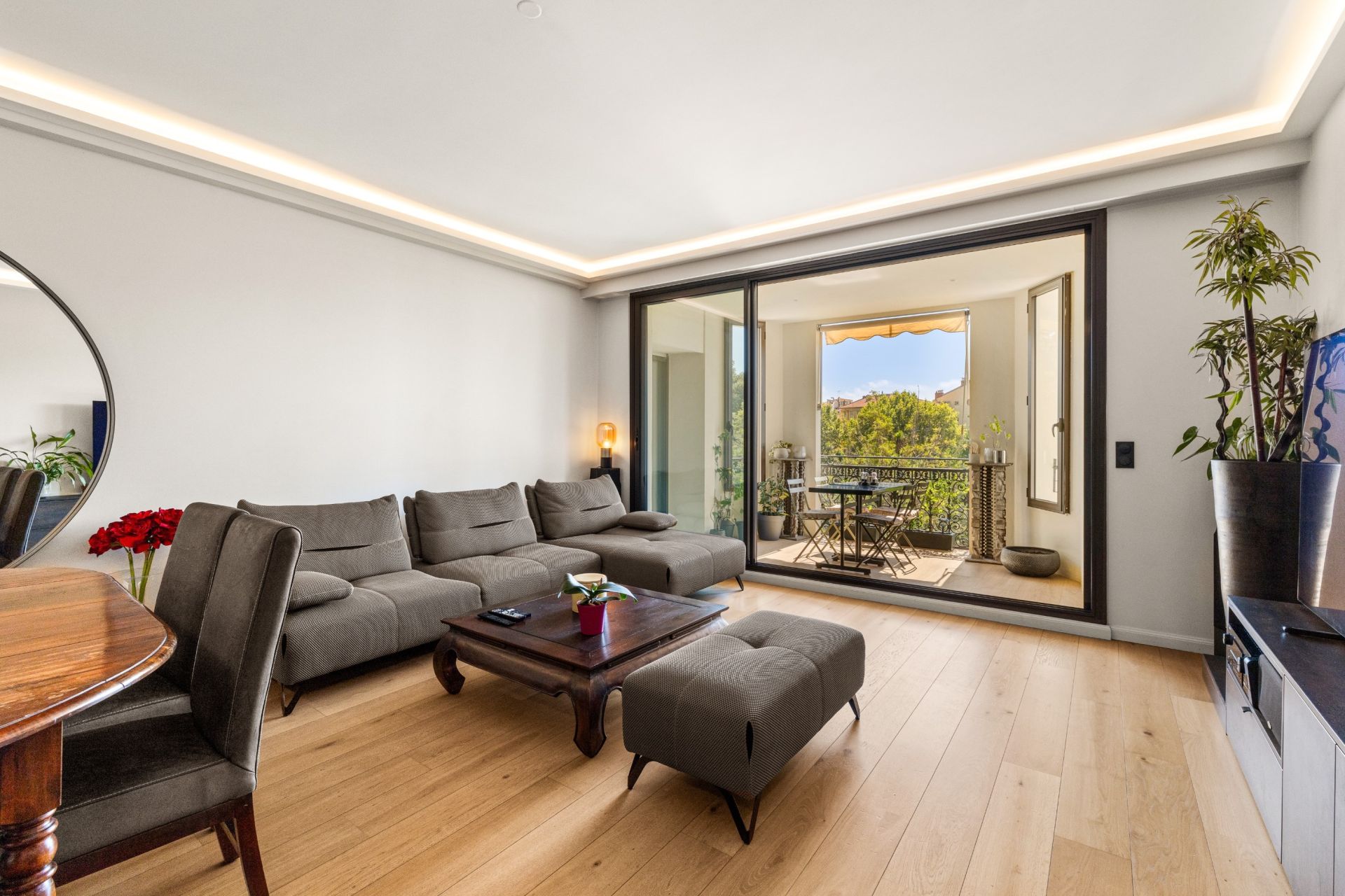 apartment 4 Rooms for sale on NICE (06000)