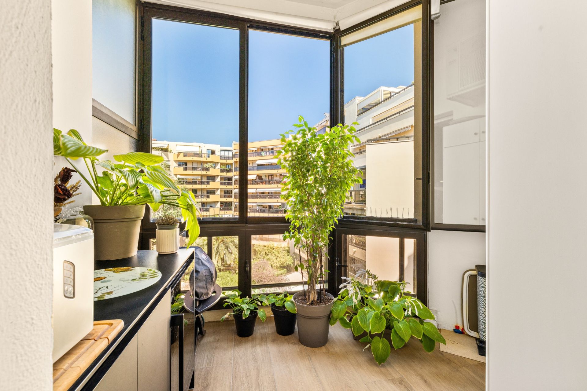 apartment 4 Rooms for sale on NICE (06000)