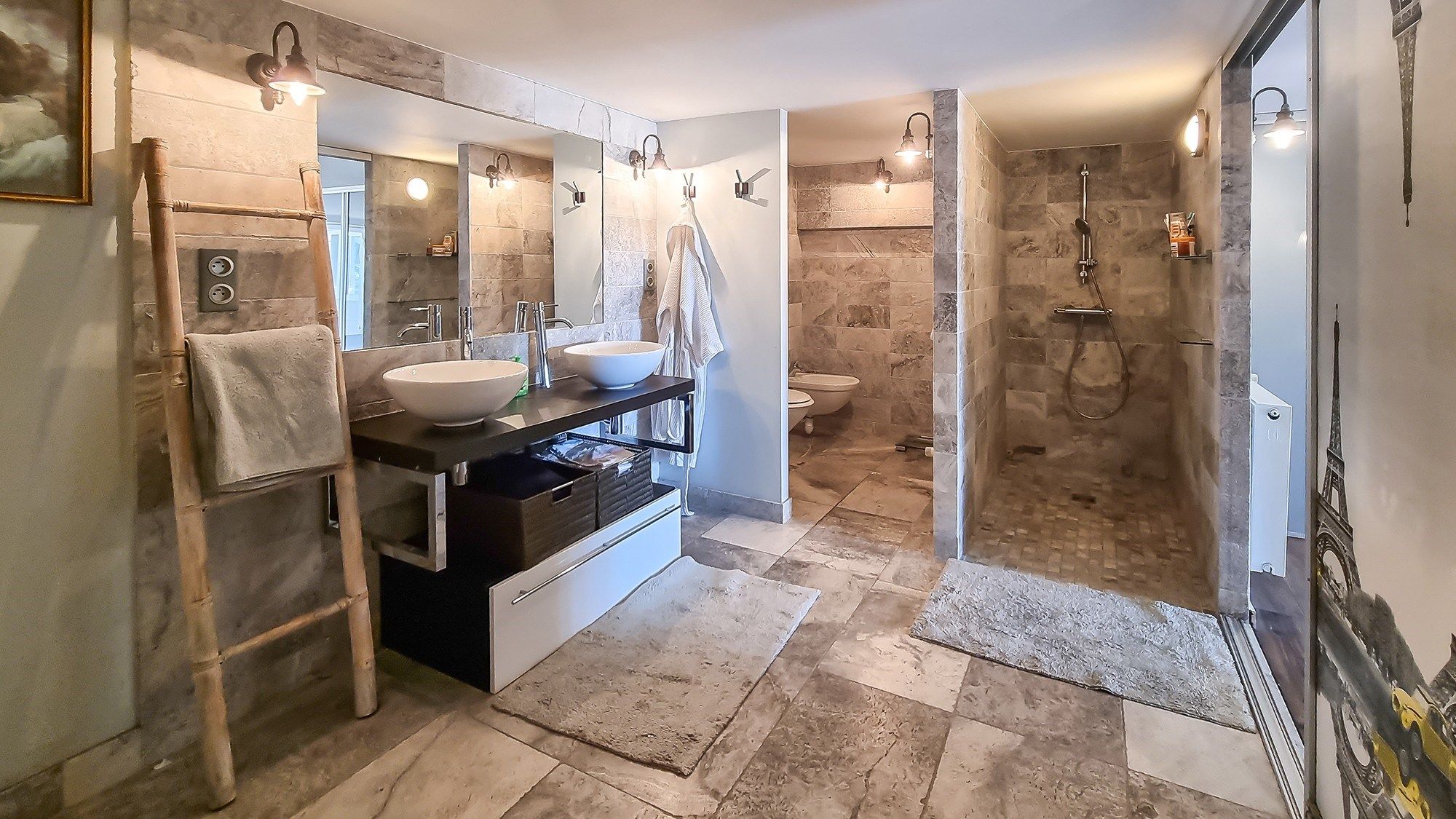 provencal house 9 Rooms for sale on LE CANNET (06110)