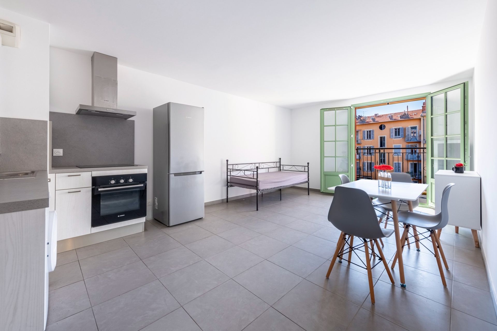apartment 2 Rooms for sale on NICE (06000)