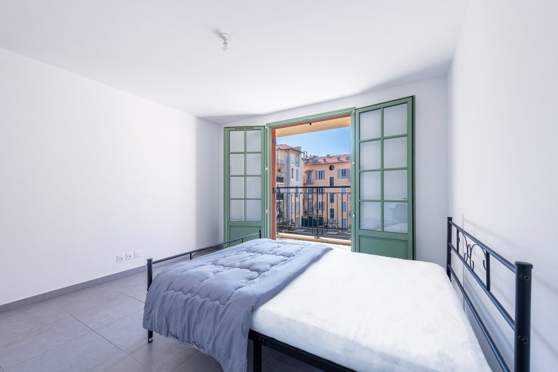 apartment 2 Rooms for sale on NICE (06000)