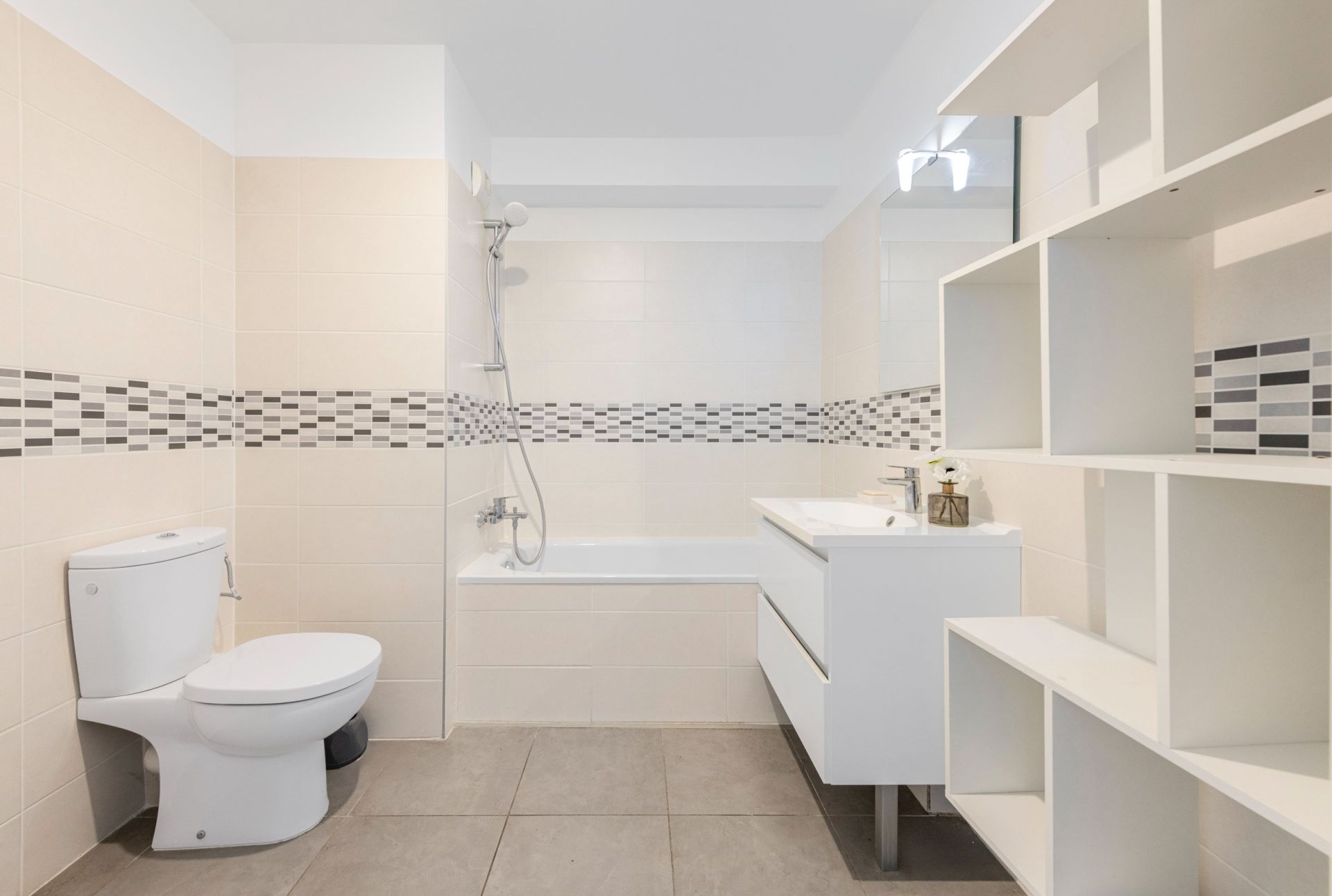apartment 2 Rooms for sale on NICE (06000)