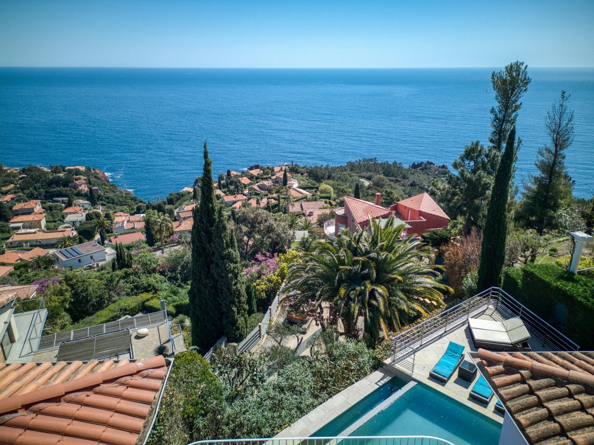 villa 6 Pièces en vente sur THEOULE SUR MER (06590)