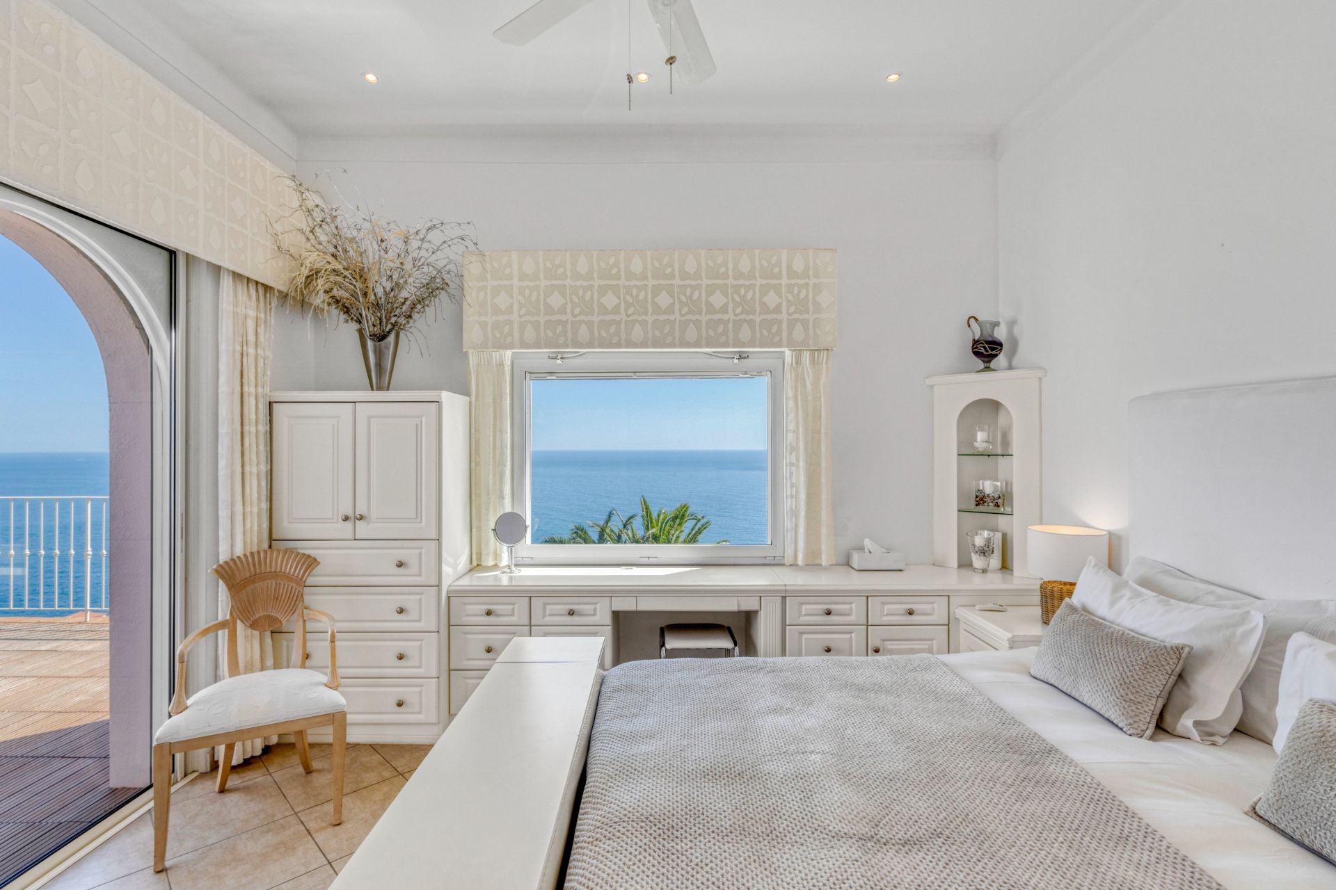 villa 6 Pièces en vente sur THEOULE SUR MER (06590)