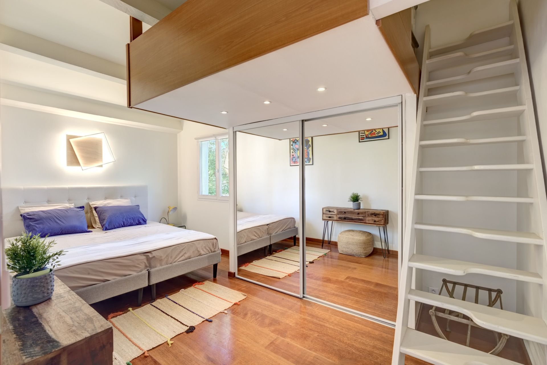 villa 5 Rooms for sale on CANNES (06400)
