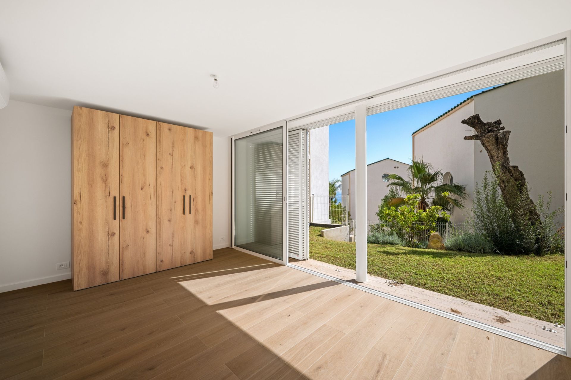 villa 5 Rooms for sale on CAP D AIL (06320)