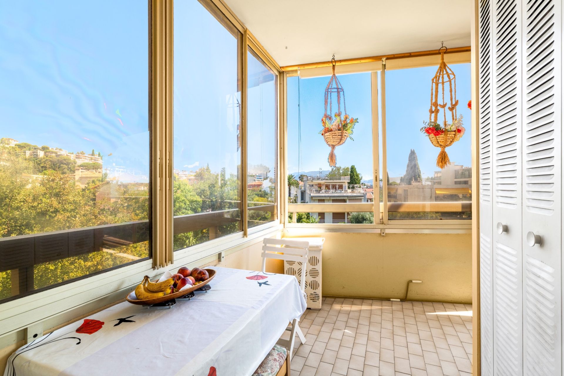 apartment 4 Rooms for sale on NICE (06000)