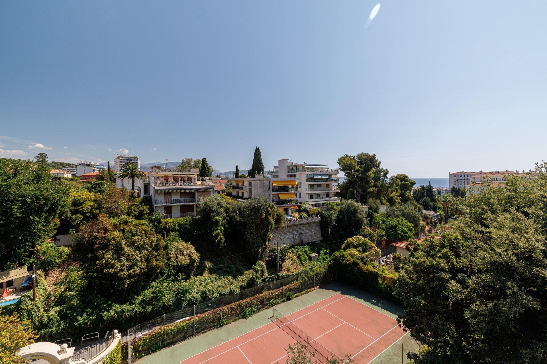 apartment 4 Rooms for sale on NICE (06000)