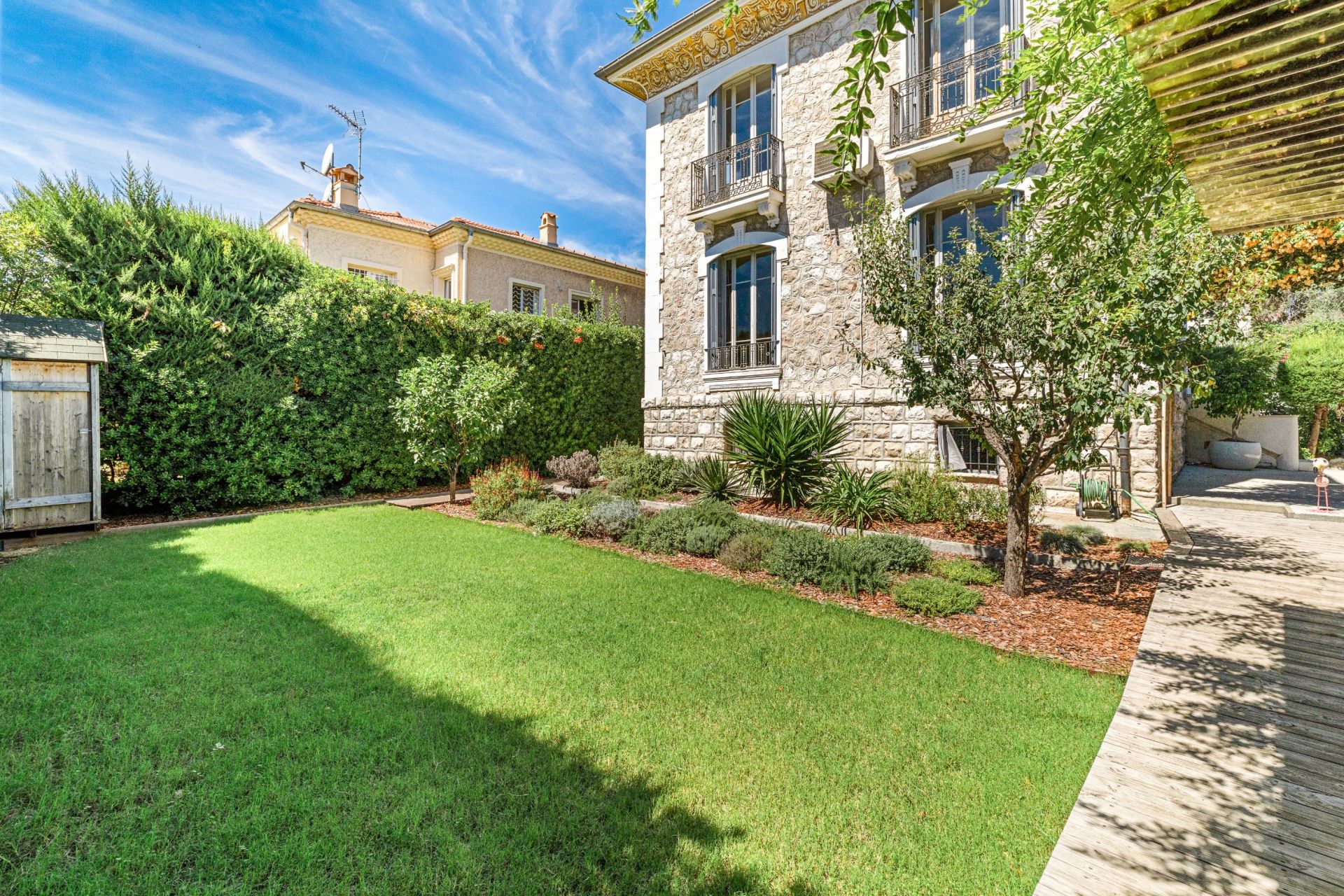 mansion (hôtel particulier) 7 Rooms for sale on NICE (06000)