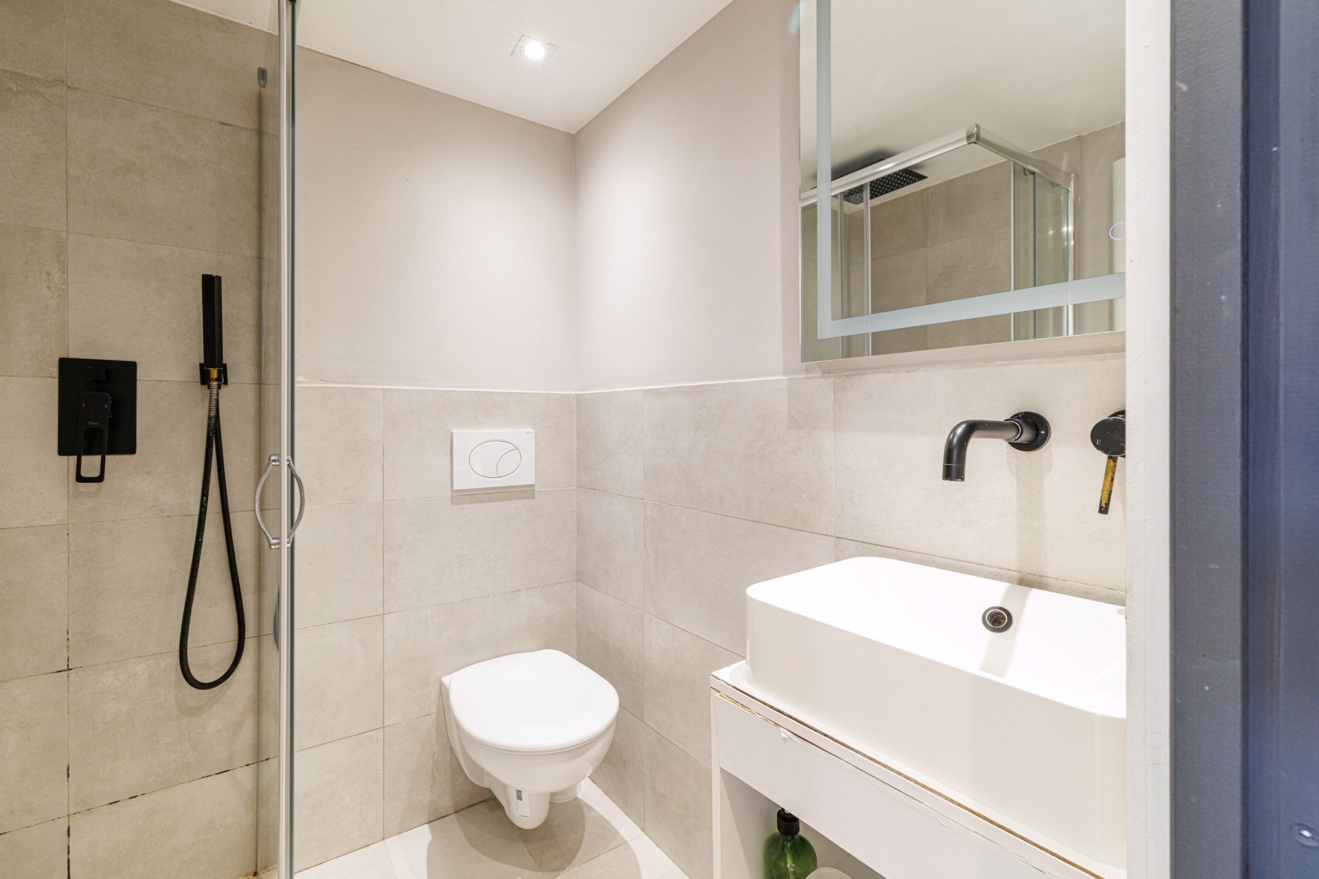 apartment 1 room for sale on NICE (06000)