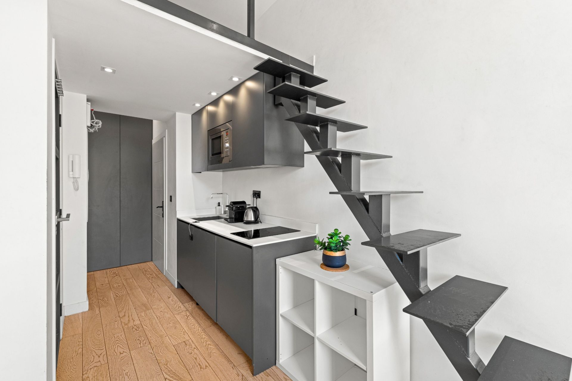 apartment 1 room for sale on NICE (06000)