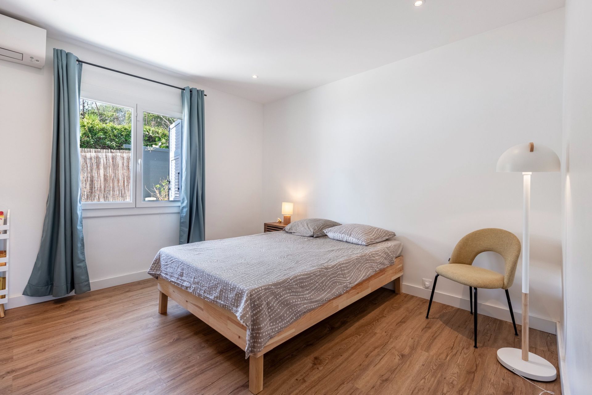 apartment 4 Rooms for sale on NICE (06000)