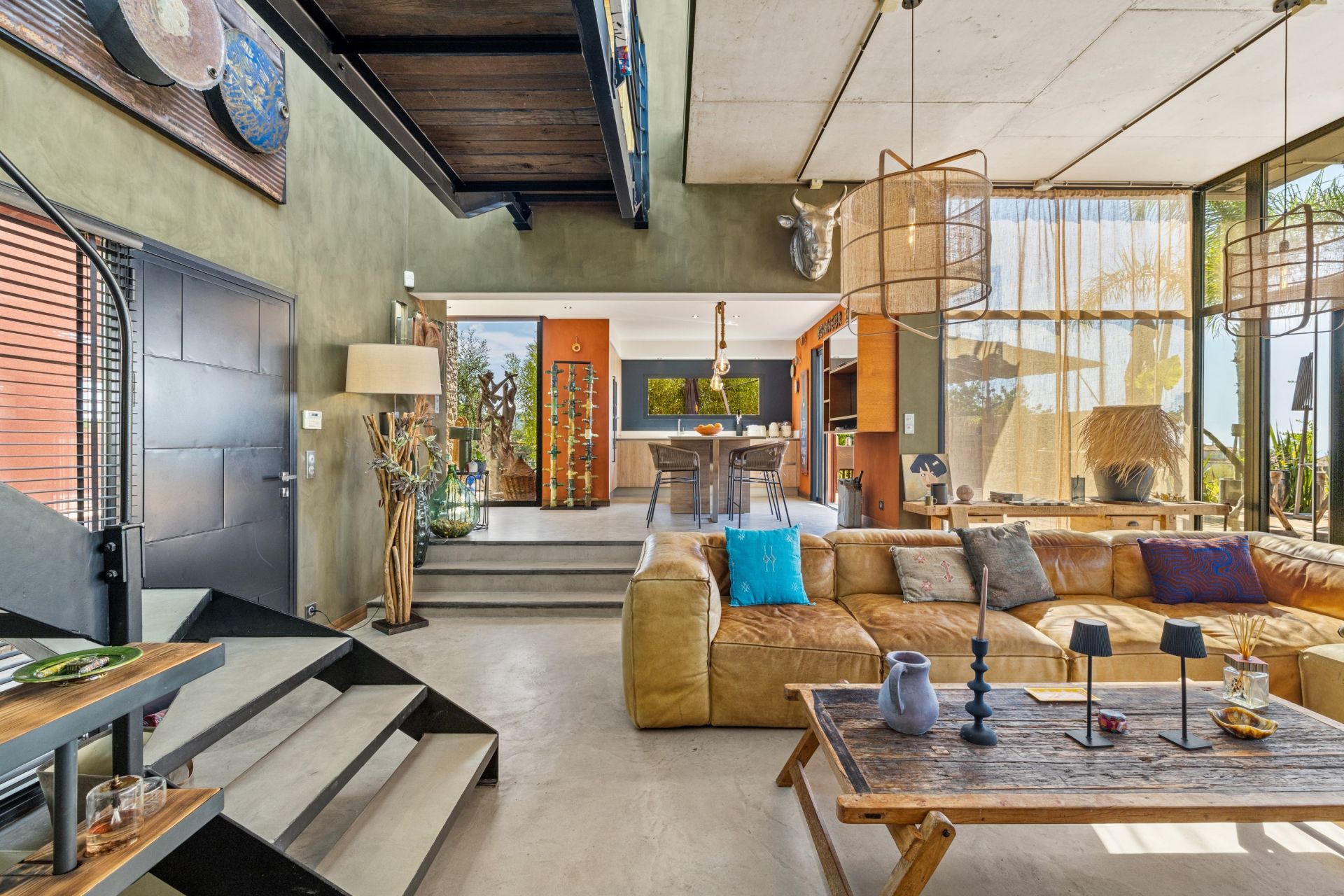 contemporary house 8 Rooms for sale on NICE (06000)