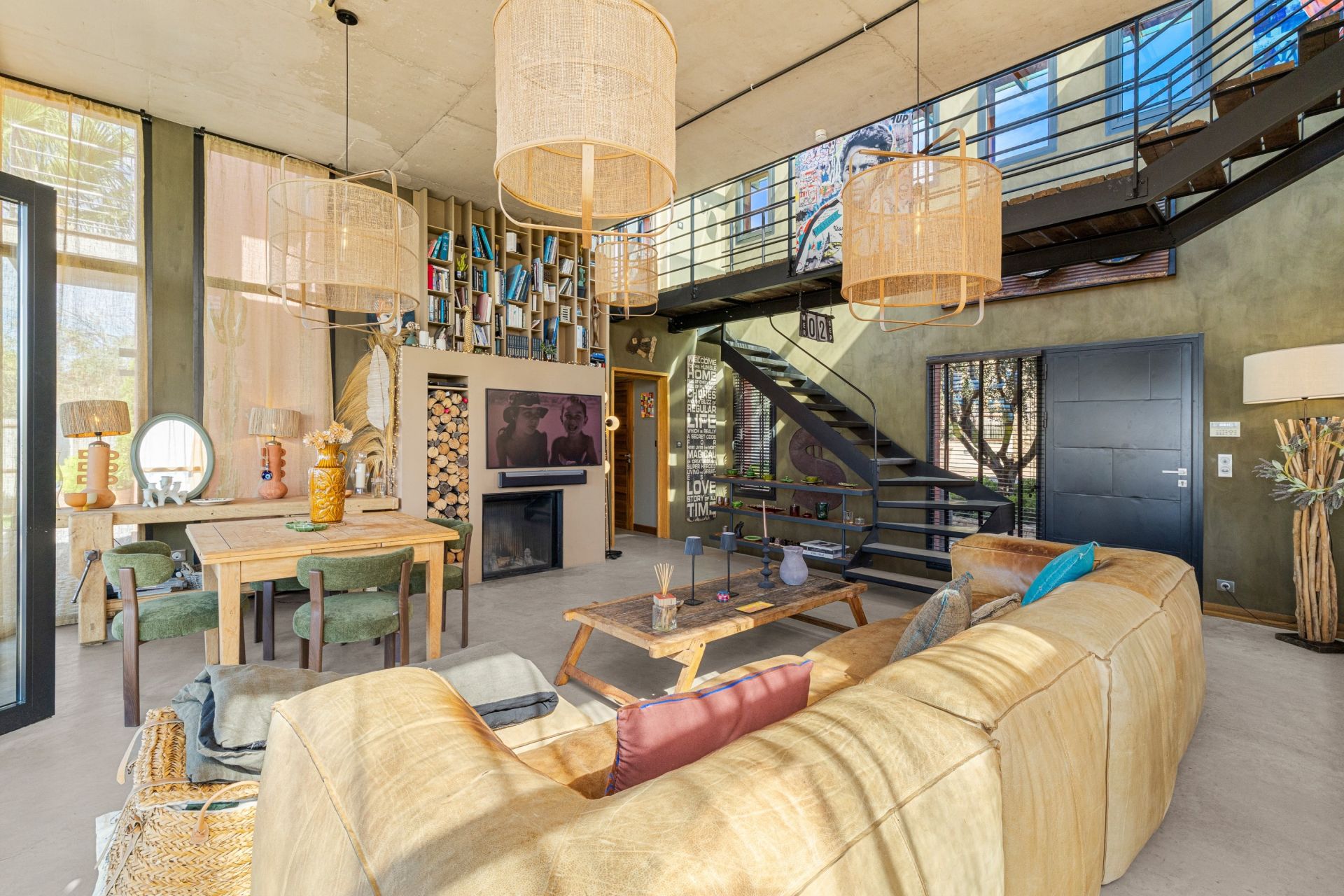 contemporary house 8 Rooms for sale on NICE (06000)