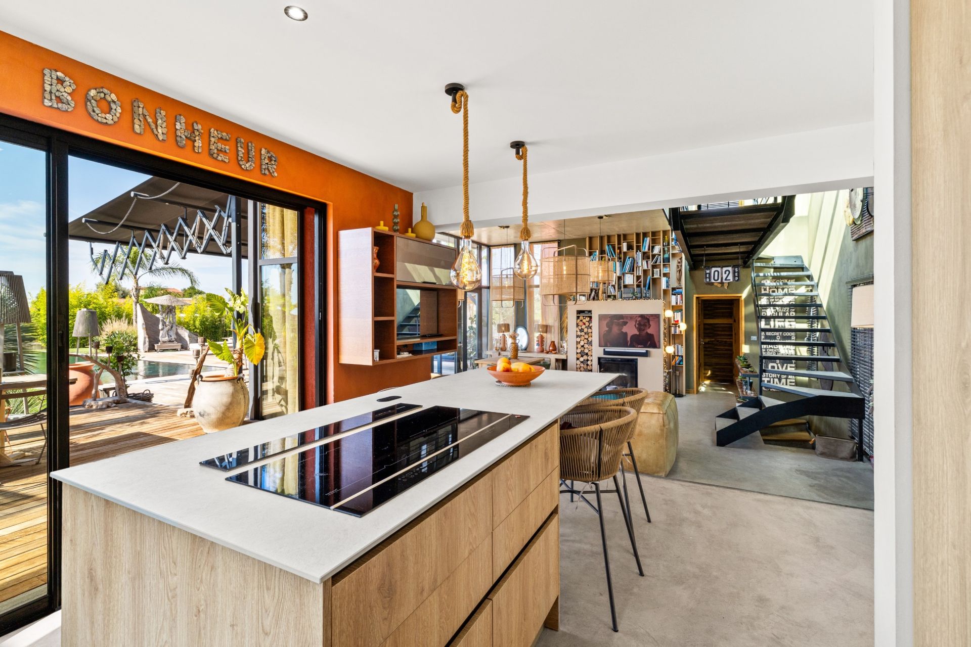 contemporary house 8 Rooms for sale on NICE (06000)