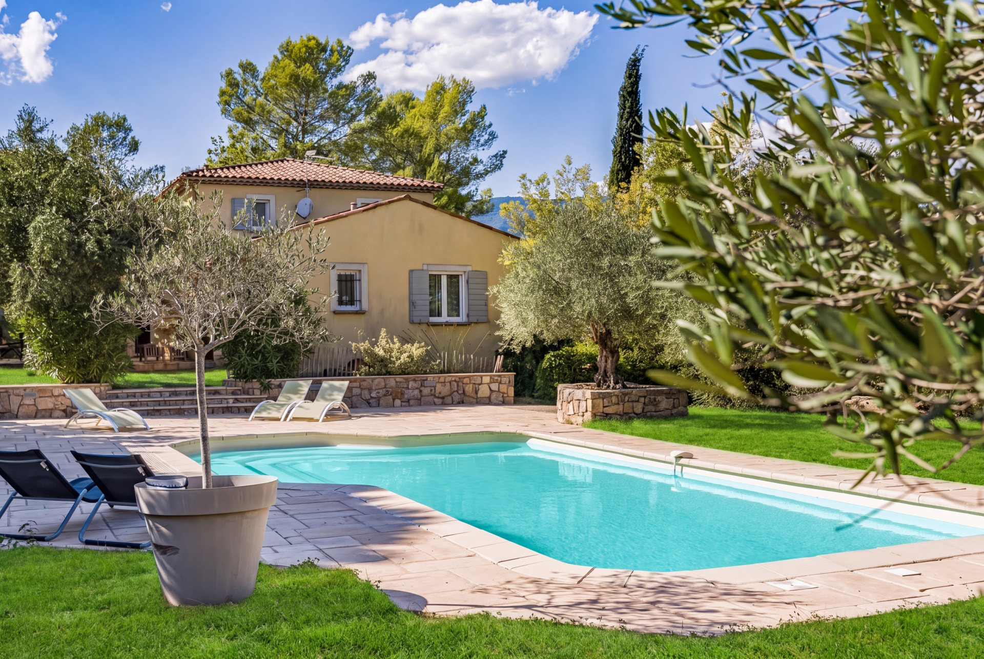 provencal house 6 Rooms for sale on FAYENCE (83440)