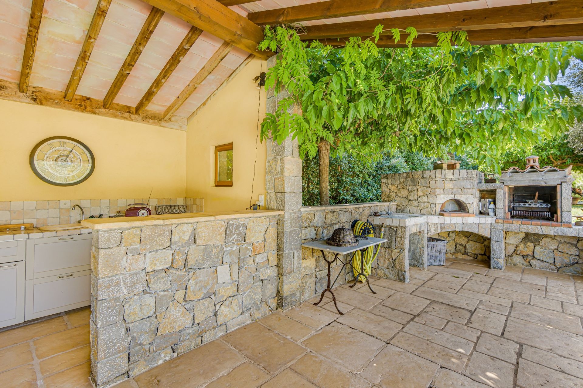 provencal house 6 Rooms for sale on FAYENCE (83440)