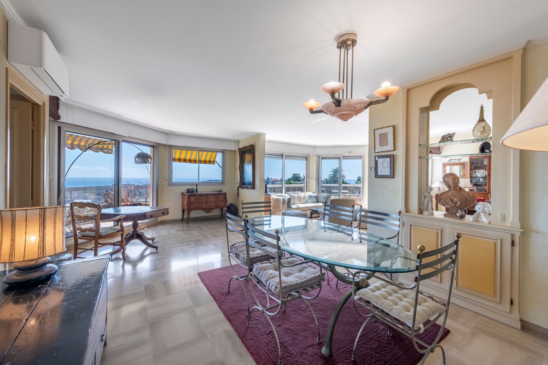 apartment 5 Rooms for sale on NICE (06000)