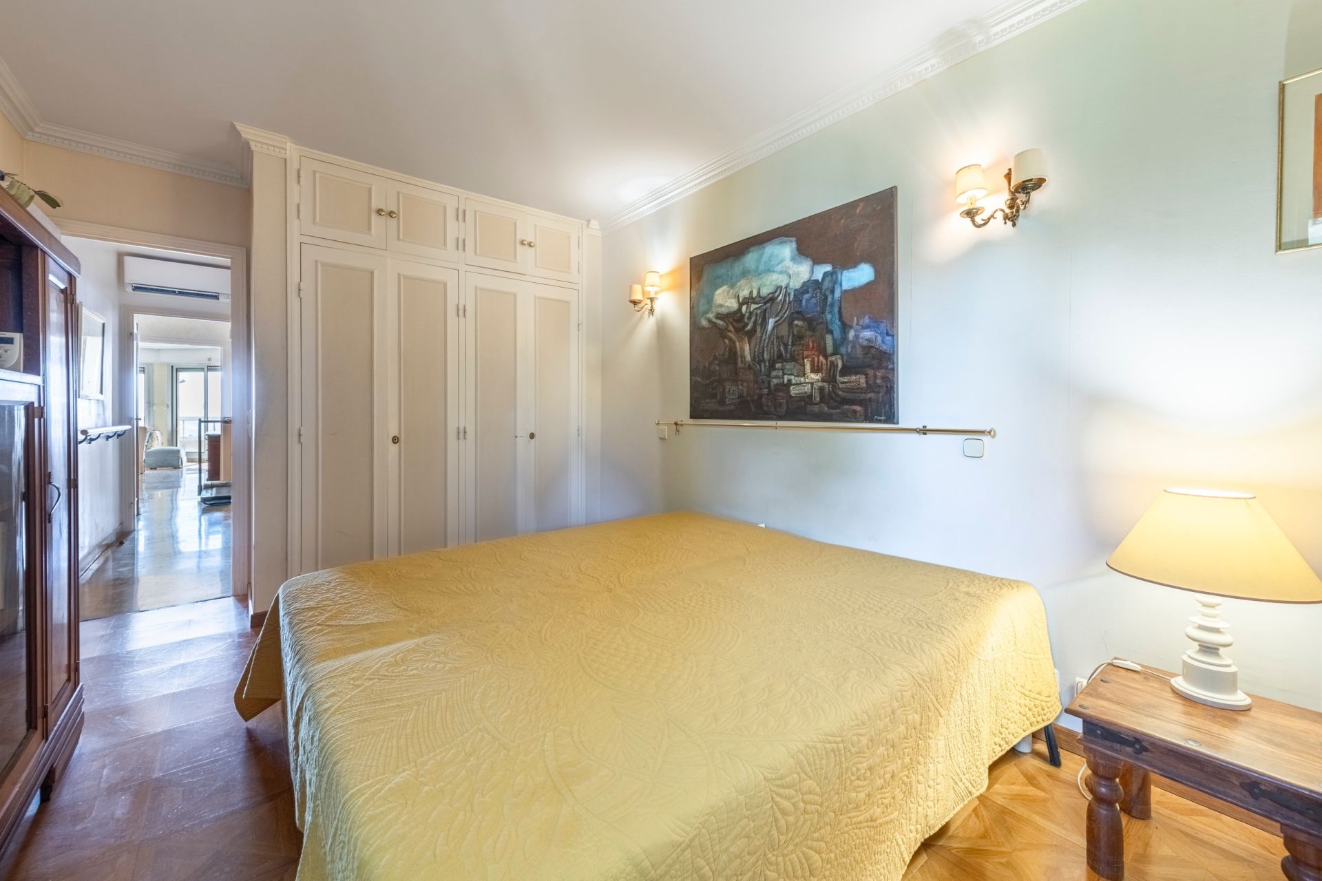 apartment 5 Rooms for sale on NICE (06000)