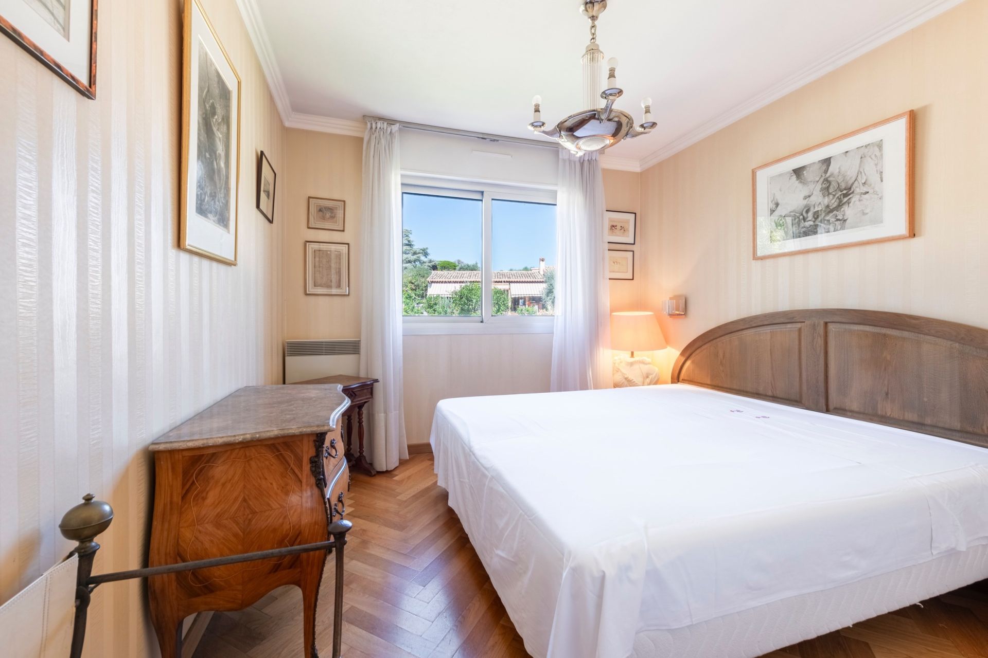 apartment 5 Rooms for sale on NICE (06000)